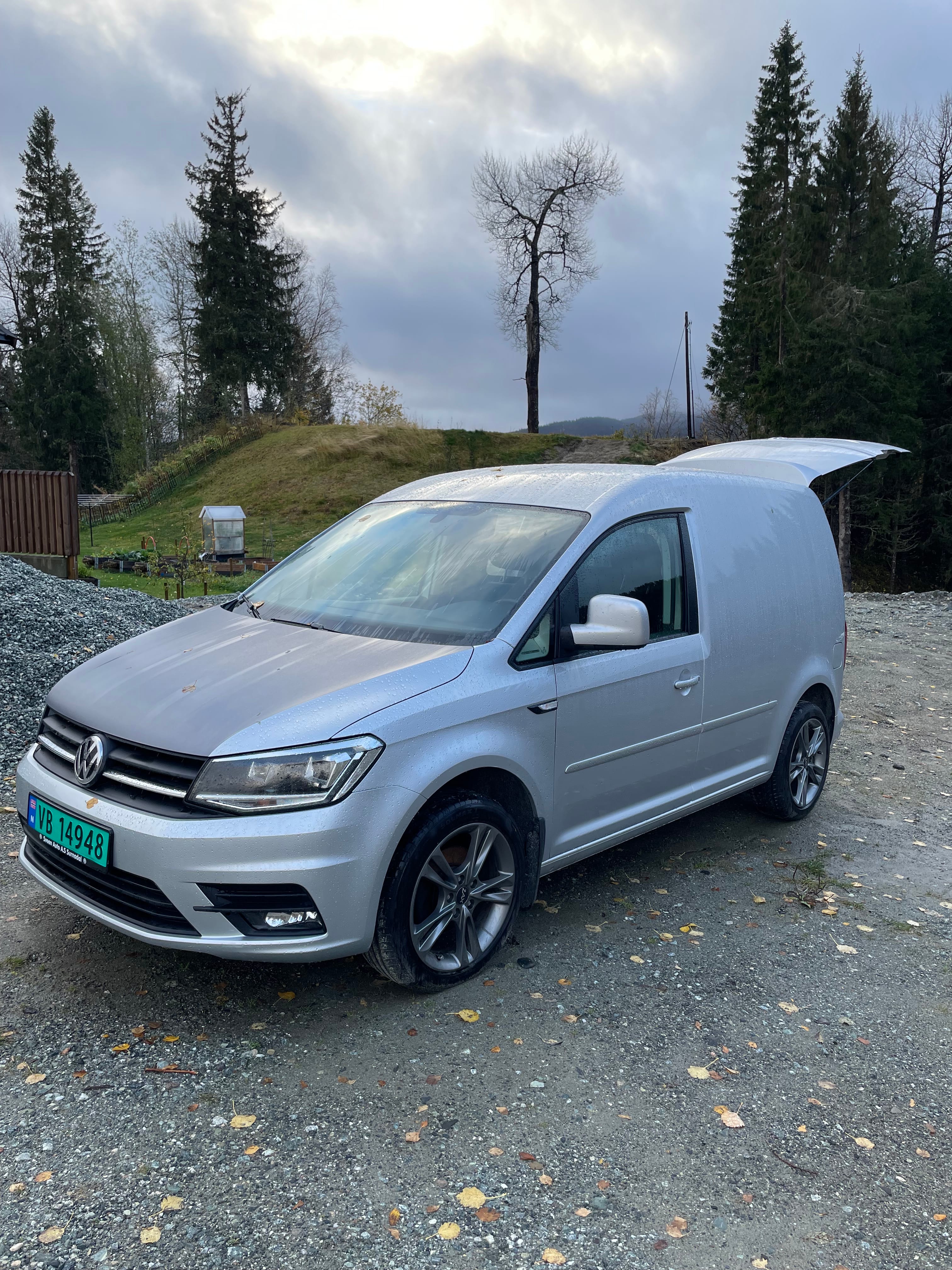 Volkswagen Caddy Varebil, 2015, Diesel, automatisk