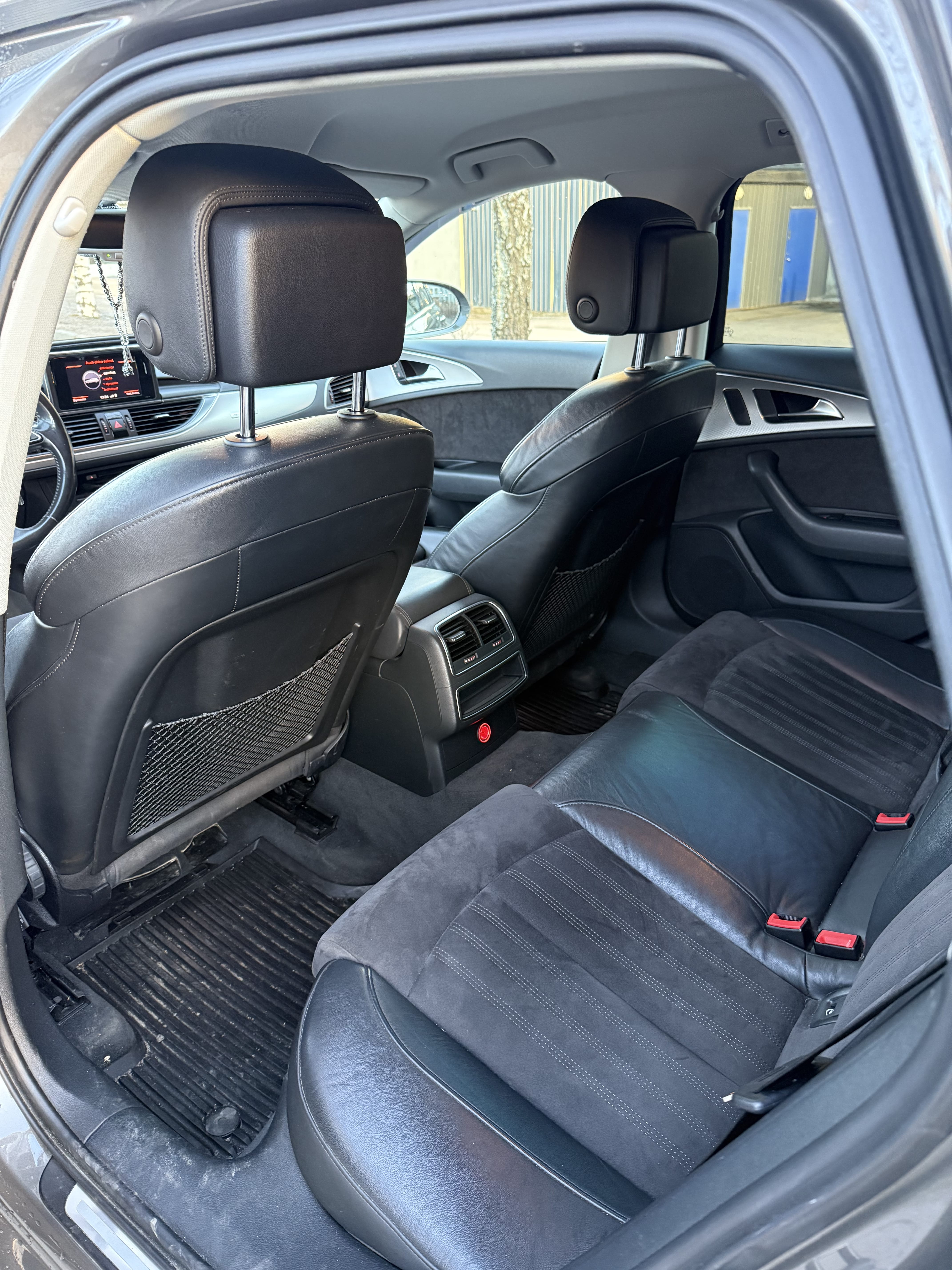 Audi A6 Allroad Quattro with Baby seat