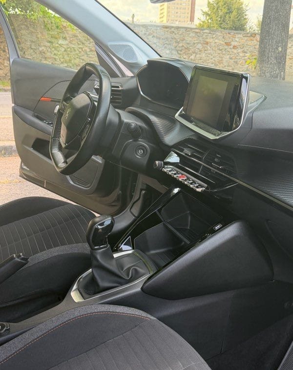 Peugeot 208 II Business avec Audio Bluetooth
