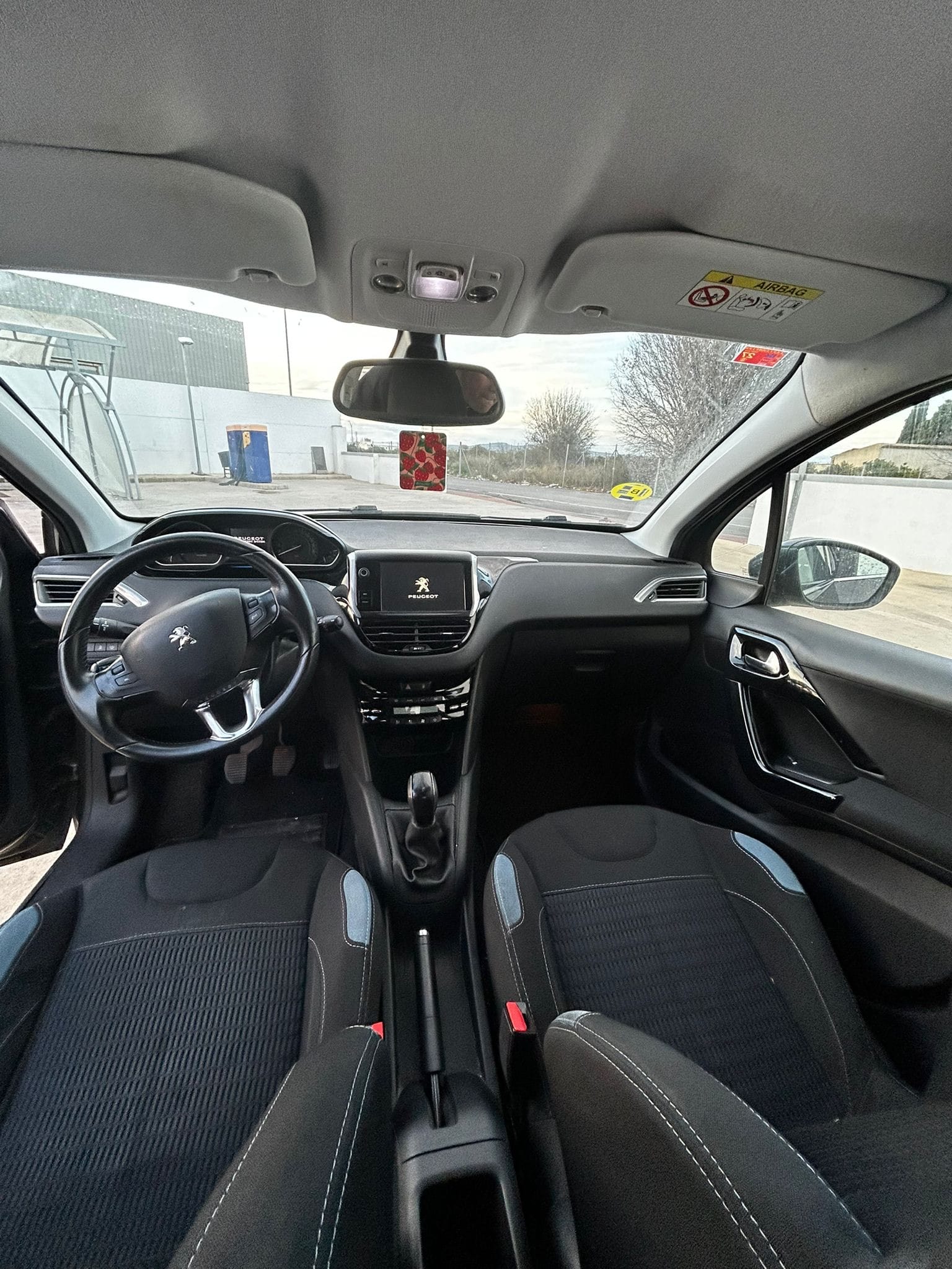 Peugeot 208 con Control de velocidad