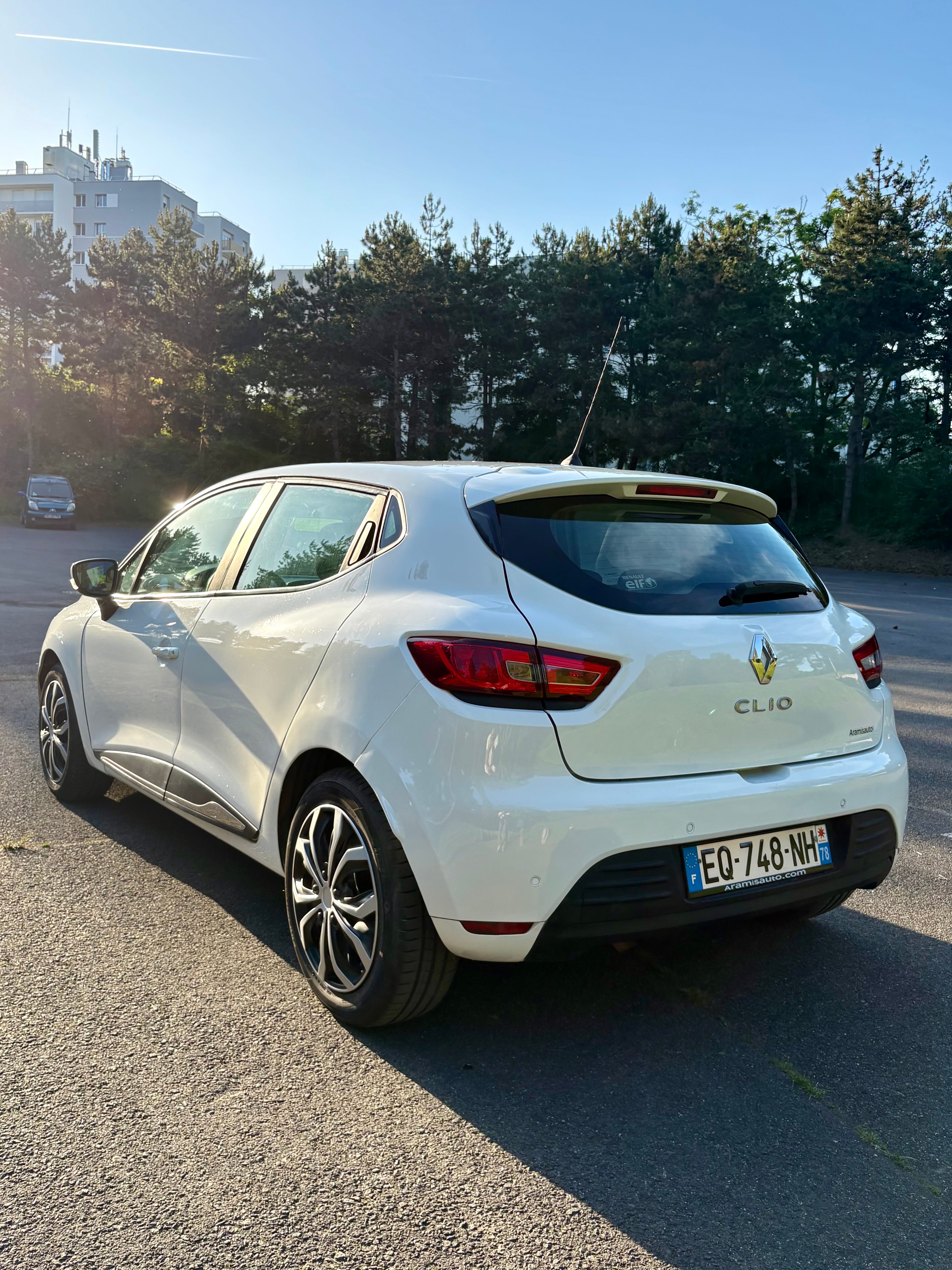 Renault Clio 2017 avec GPS