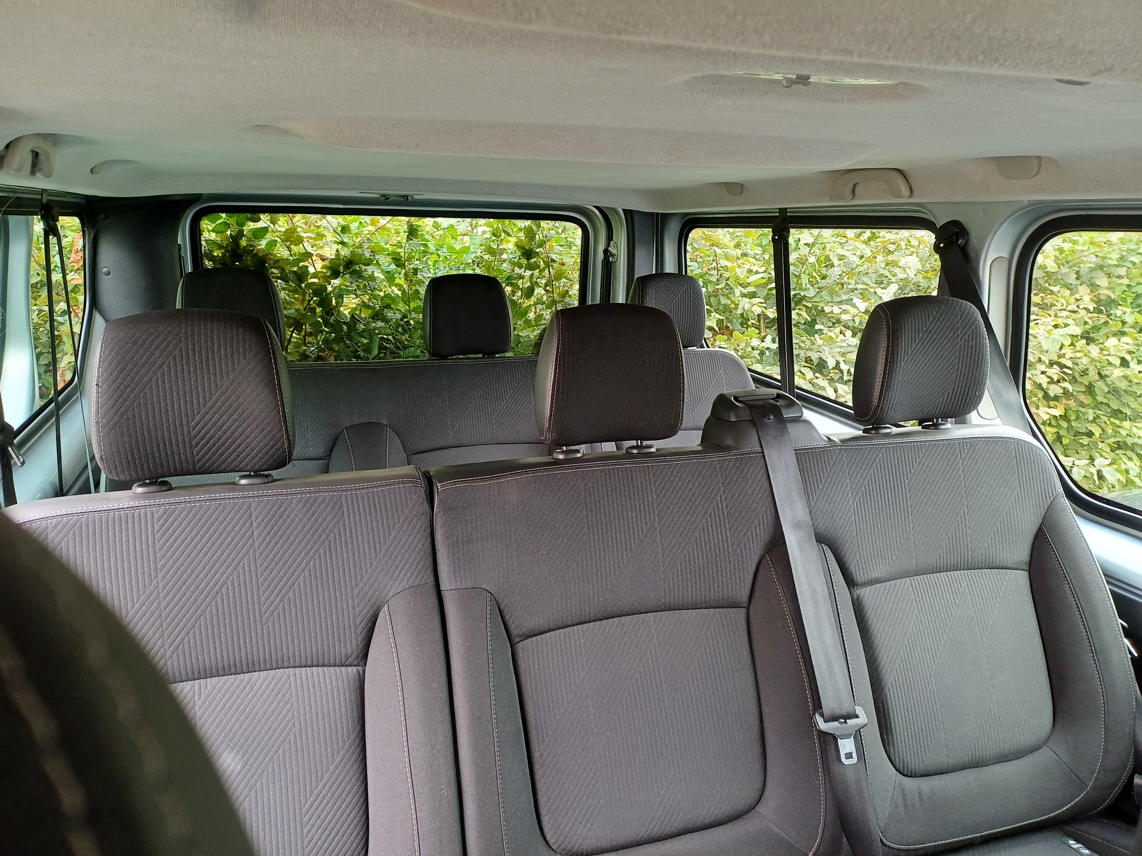 Renault Trafic Passenger met Autostoel baby