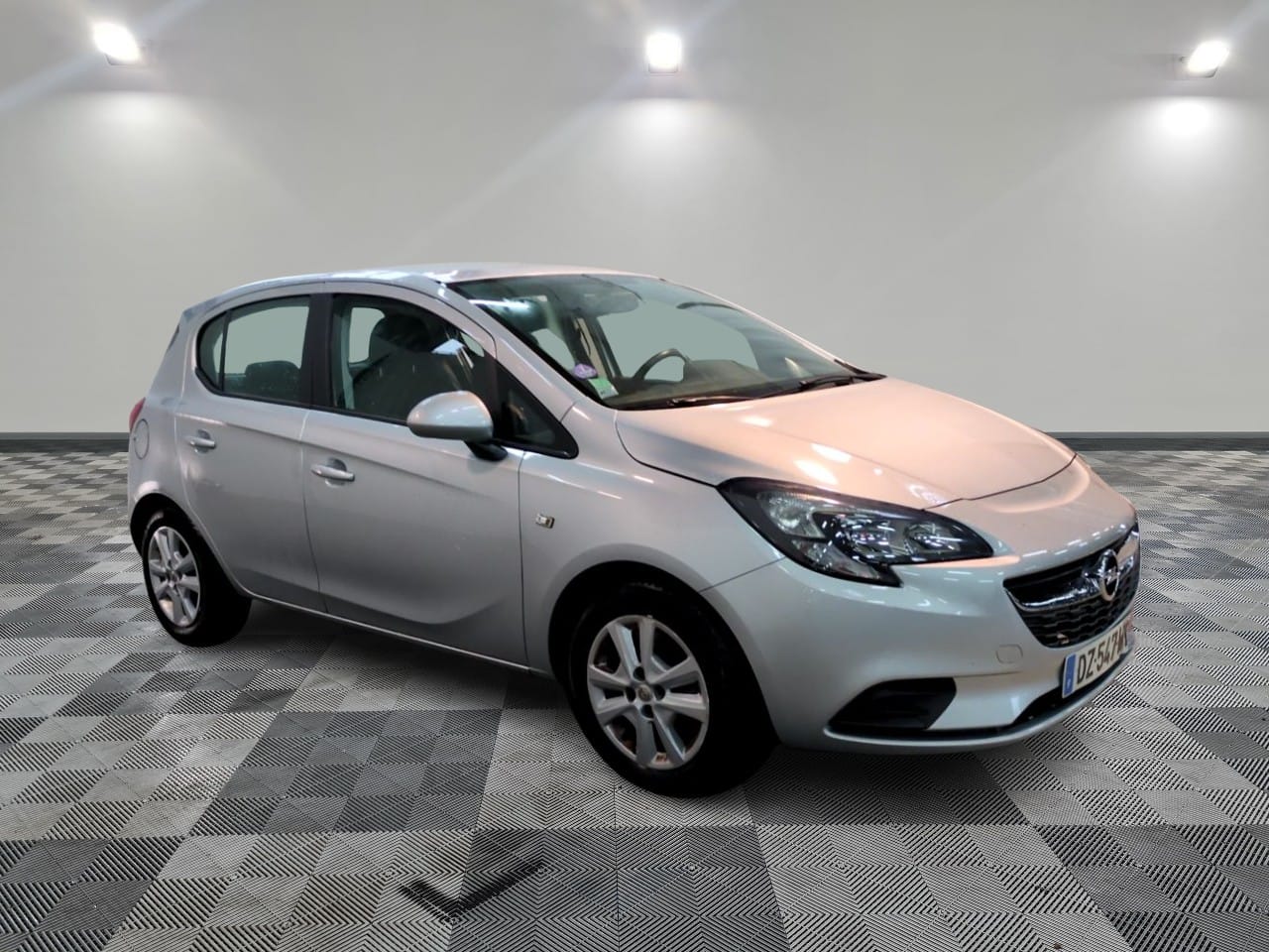 Opel Corsa 1.4 avec Autoradio