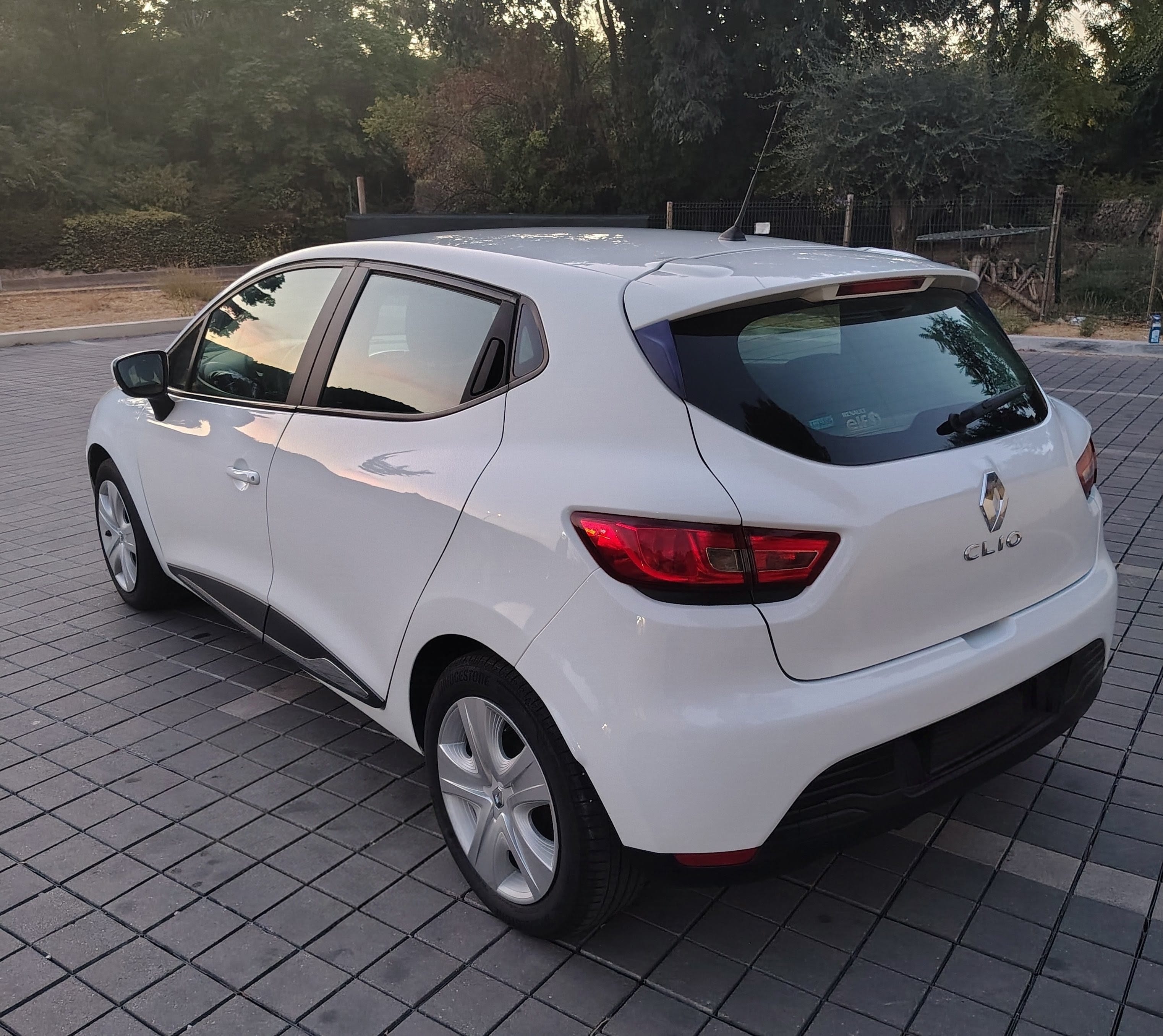 Renault Clio avec GPS