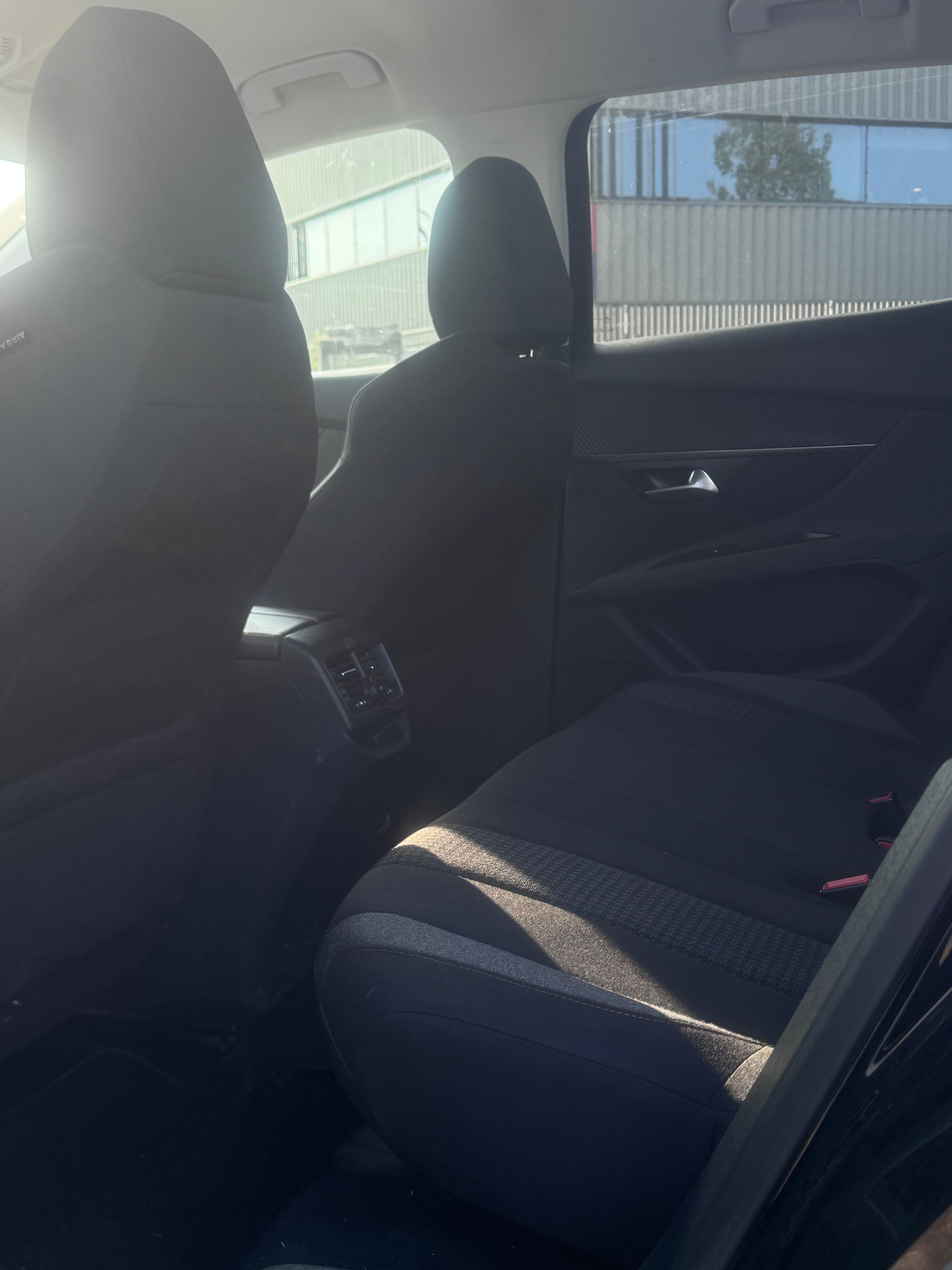 Peugeot 3008 avec Siège bébé