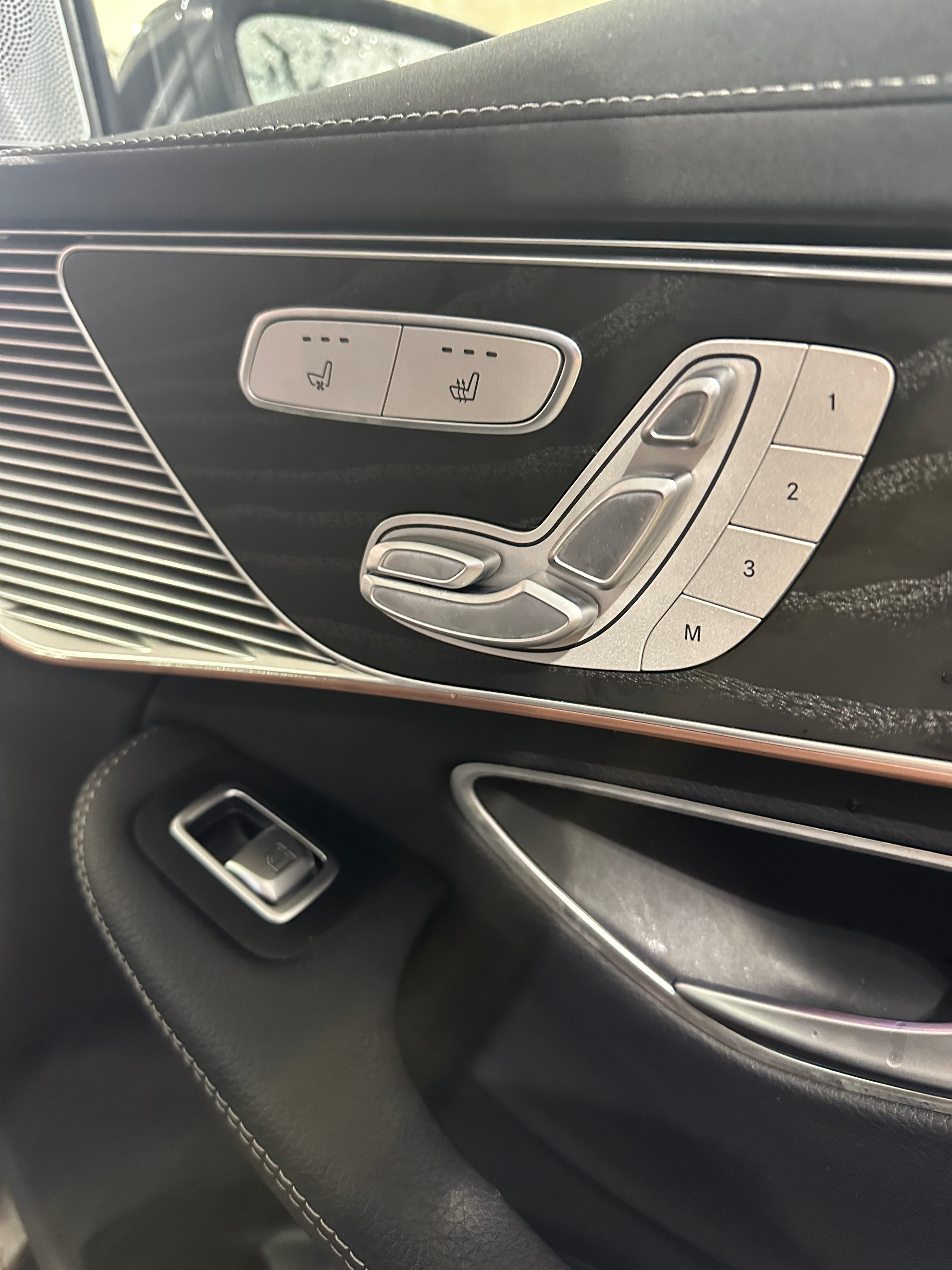 Mercedes-Benz EQC med Bluetooth audio