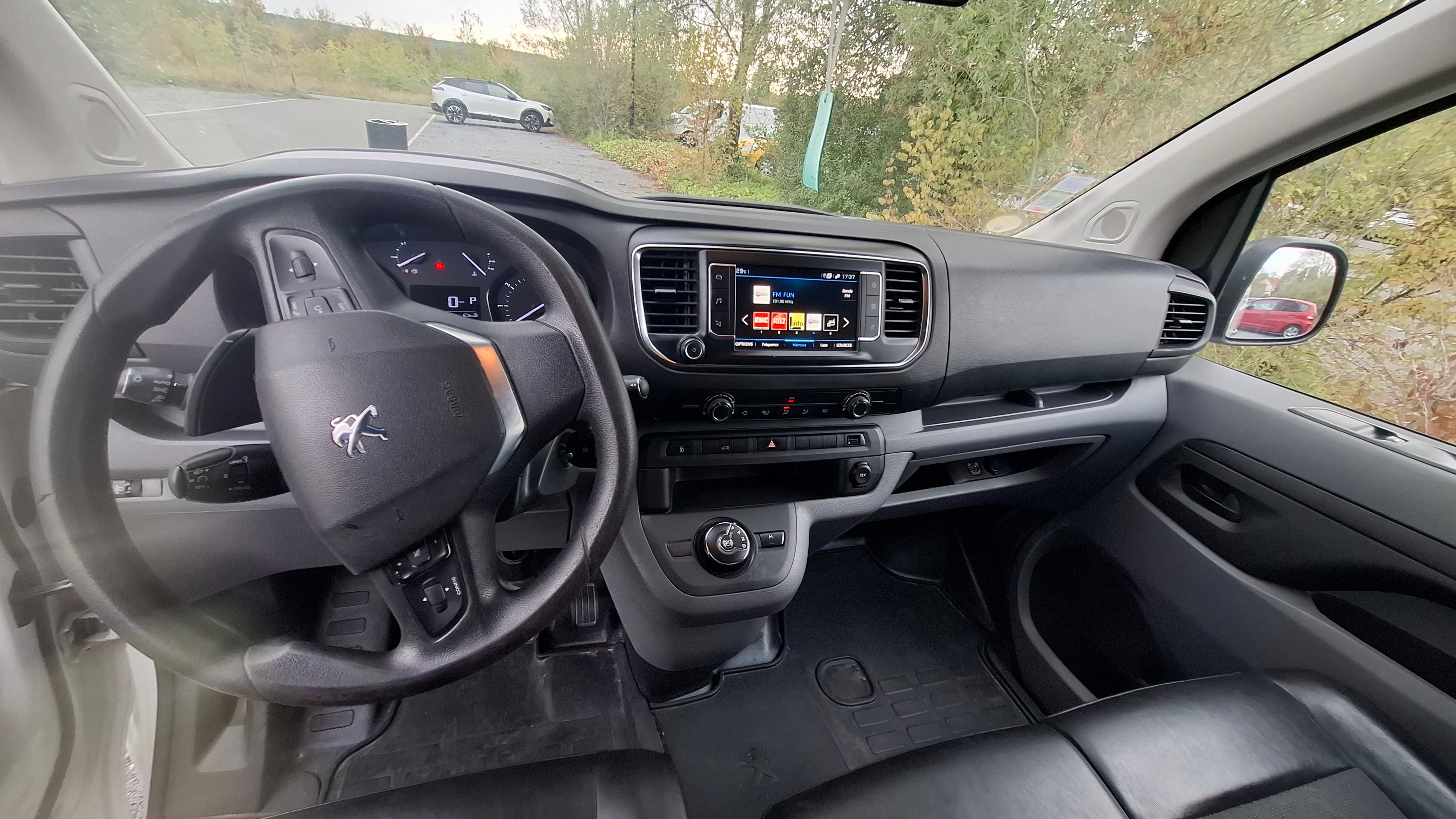Peugeot Expert avec GPS