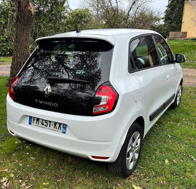Renault Twingo III avec Siège bébé