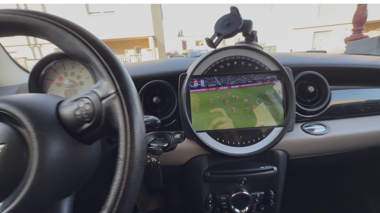 Mini Cooper avec Siège bébé