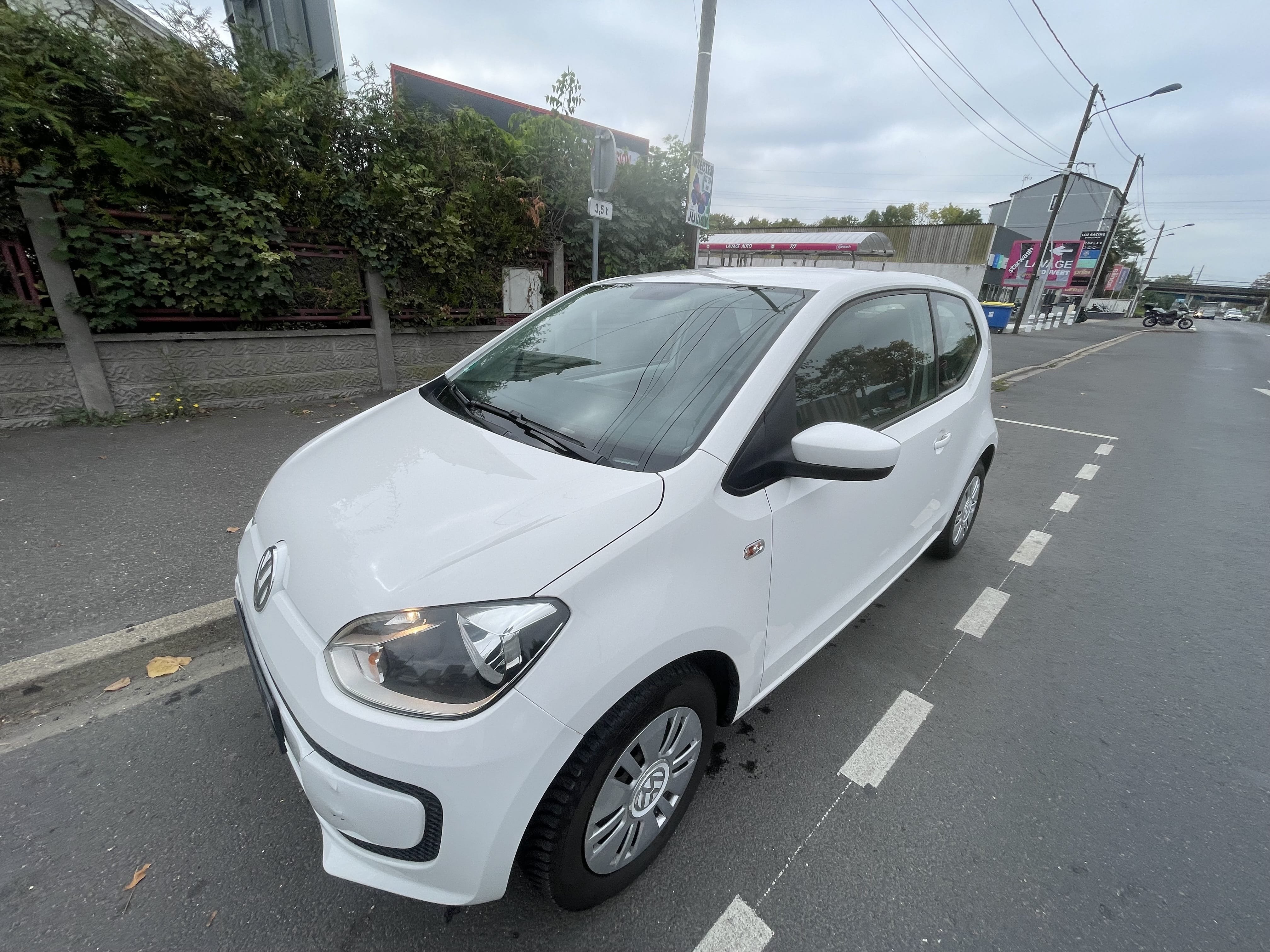 Volkswagen Up!, 2015, Essence 95