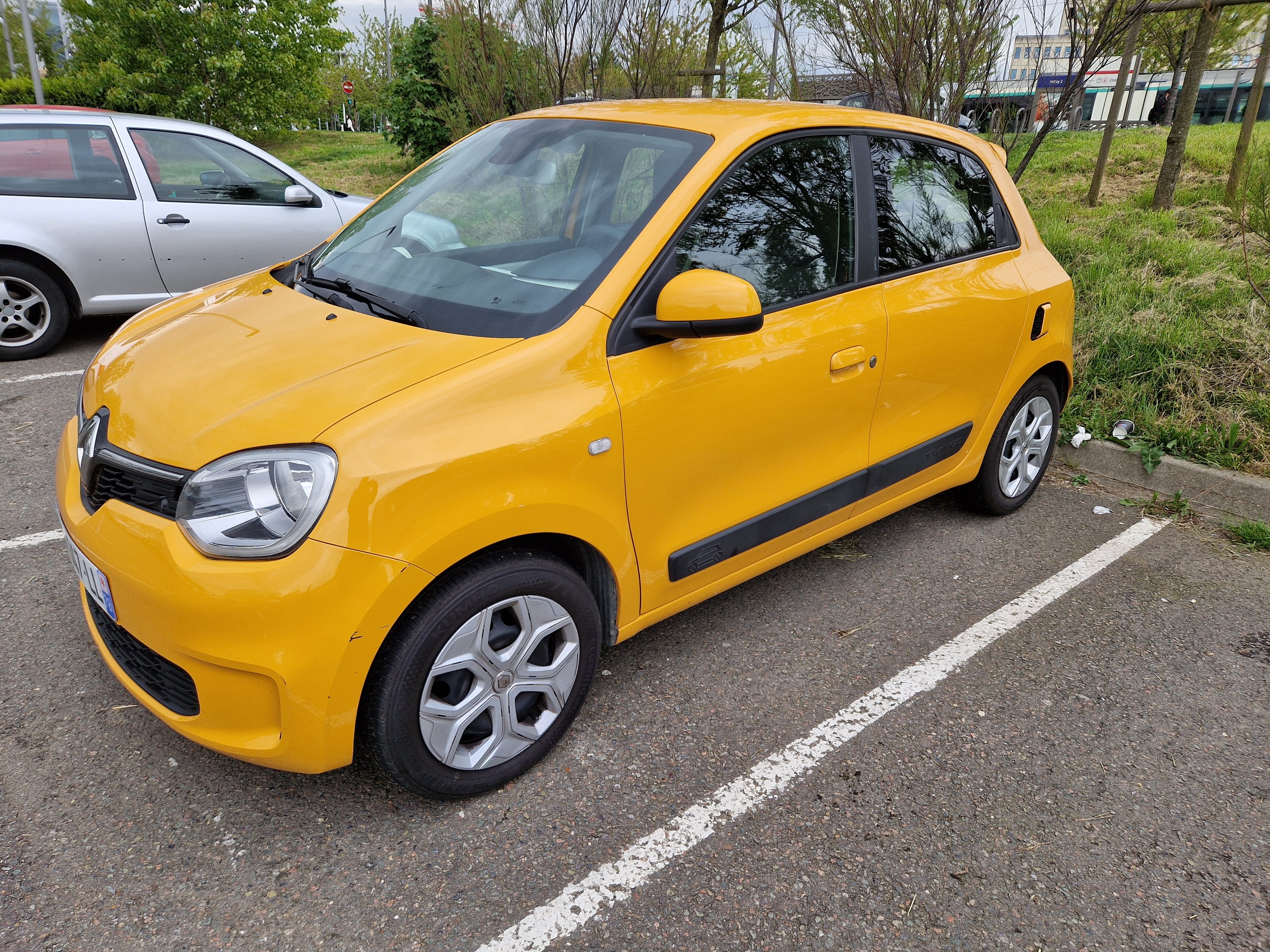 Renault Twingo III, 2019, Essence 98