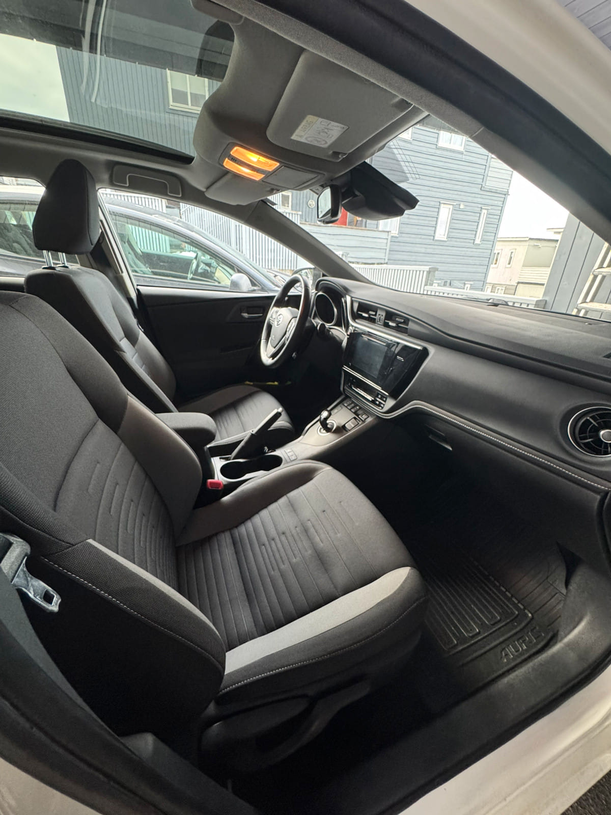Toyota Auris Stasjonsvogn 1,8 Bensin / Hybrid with Cruise control