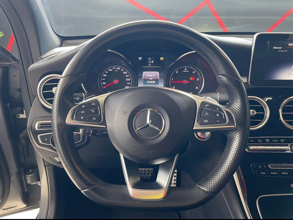Mercedes-Benz GLC 220 d 4MATIC con Control de velocidad