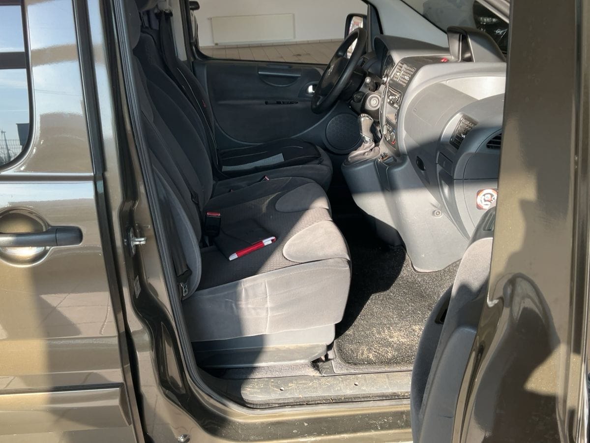 Citroen Jumpy Multispace avec Apple CarPlay