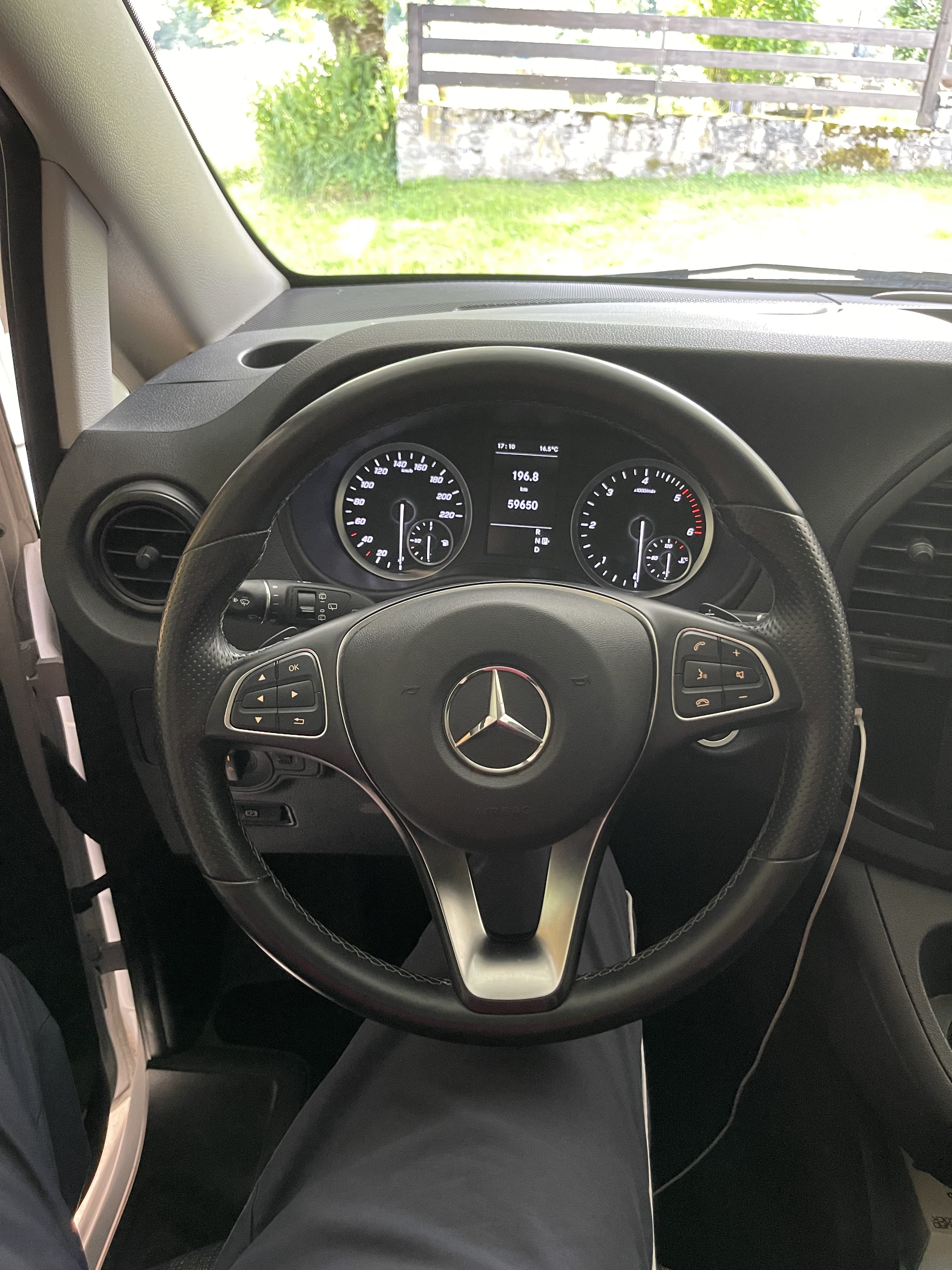 Mercedes-Benz Vito Tourer avec Pneus neige