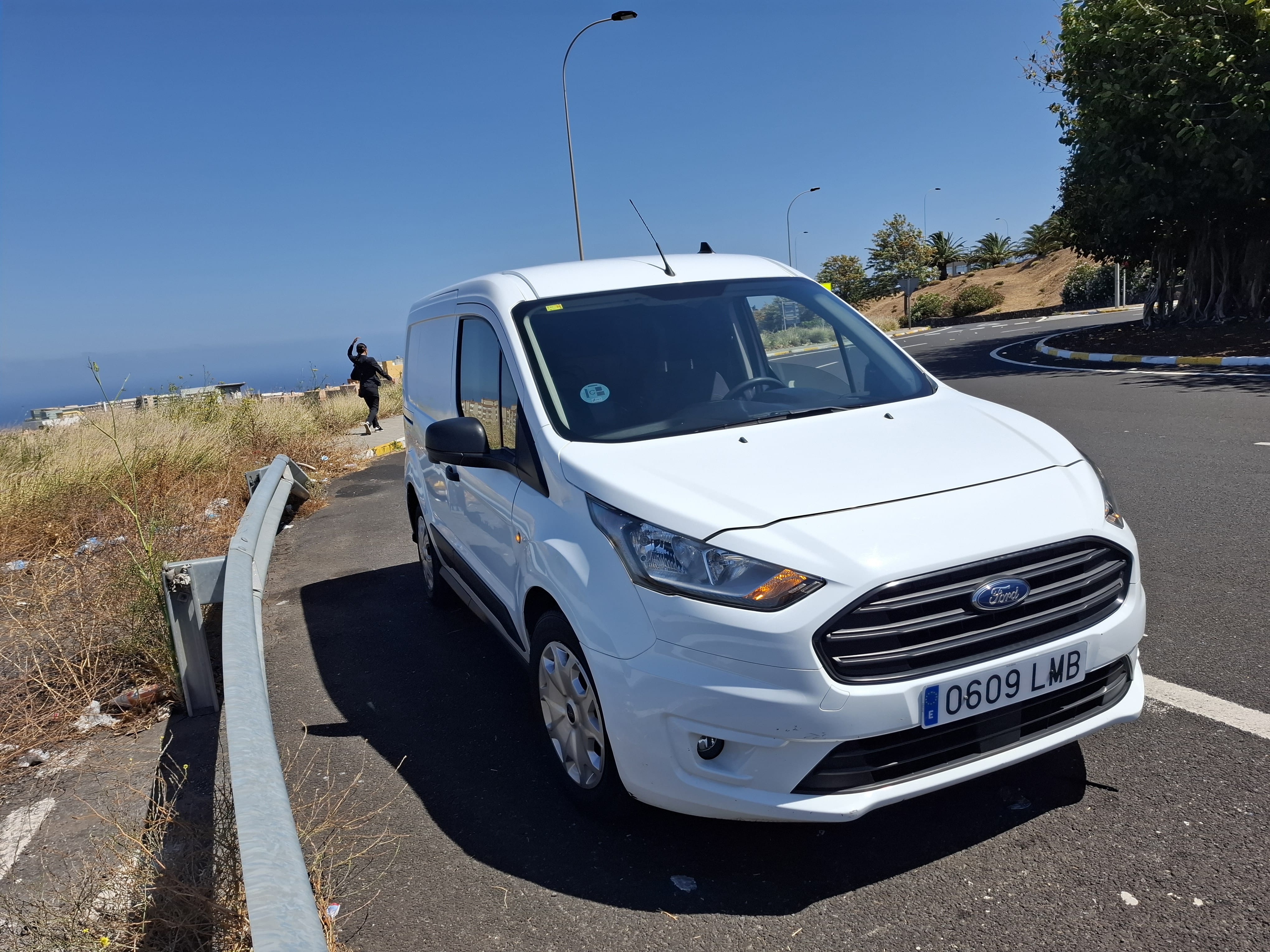 Ford Transit Connect con Entrada de Audio/iPod