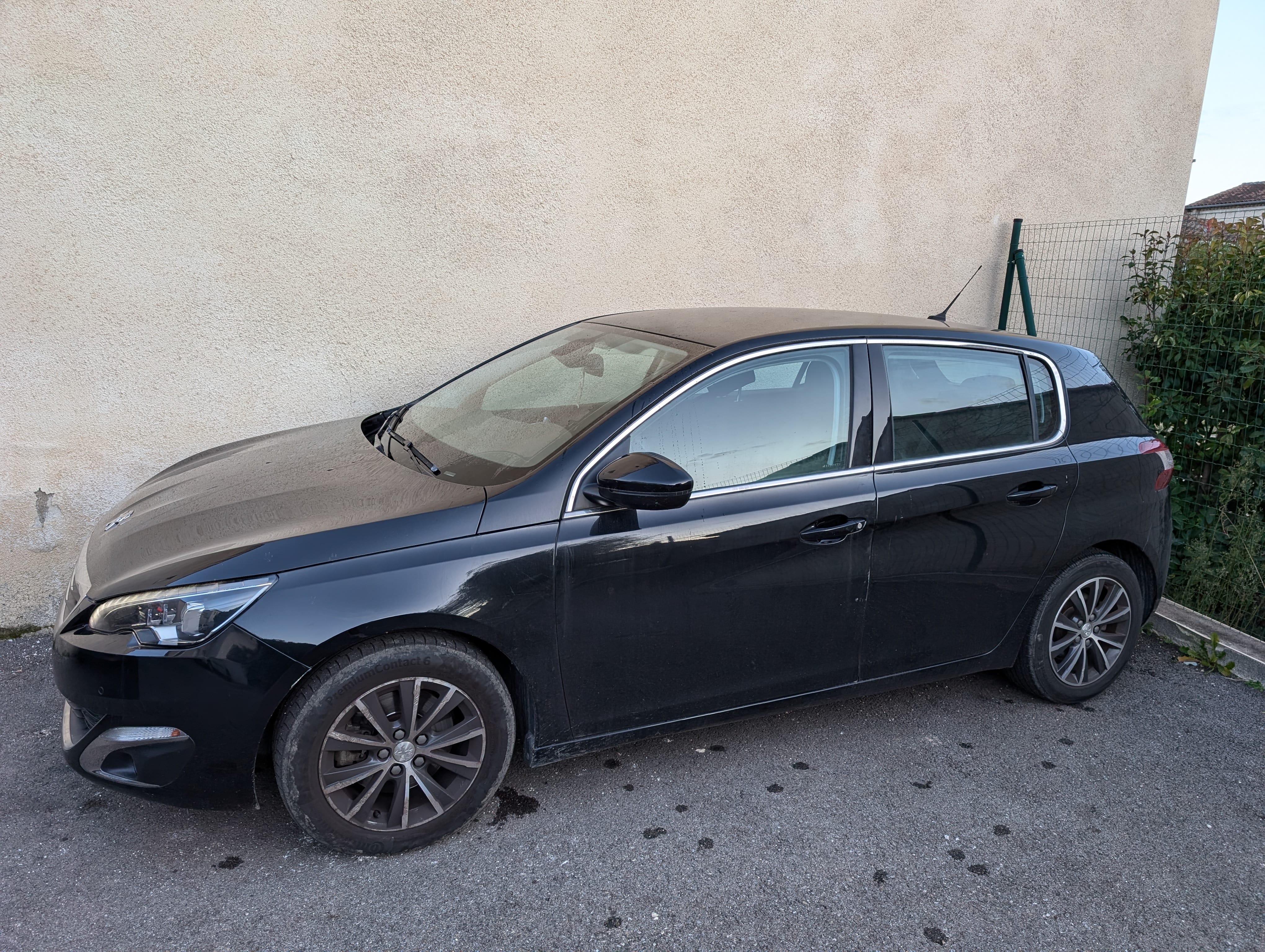 Peugeot 308 1.6 essence avec Climatisation