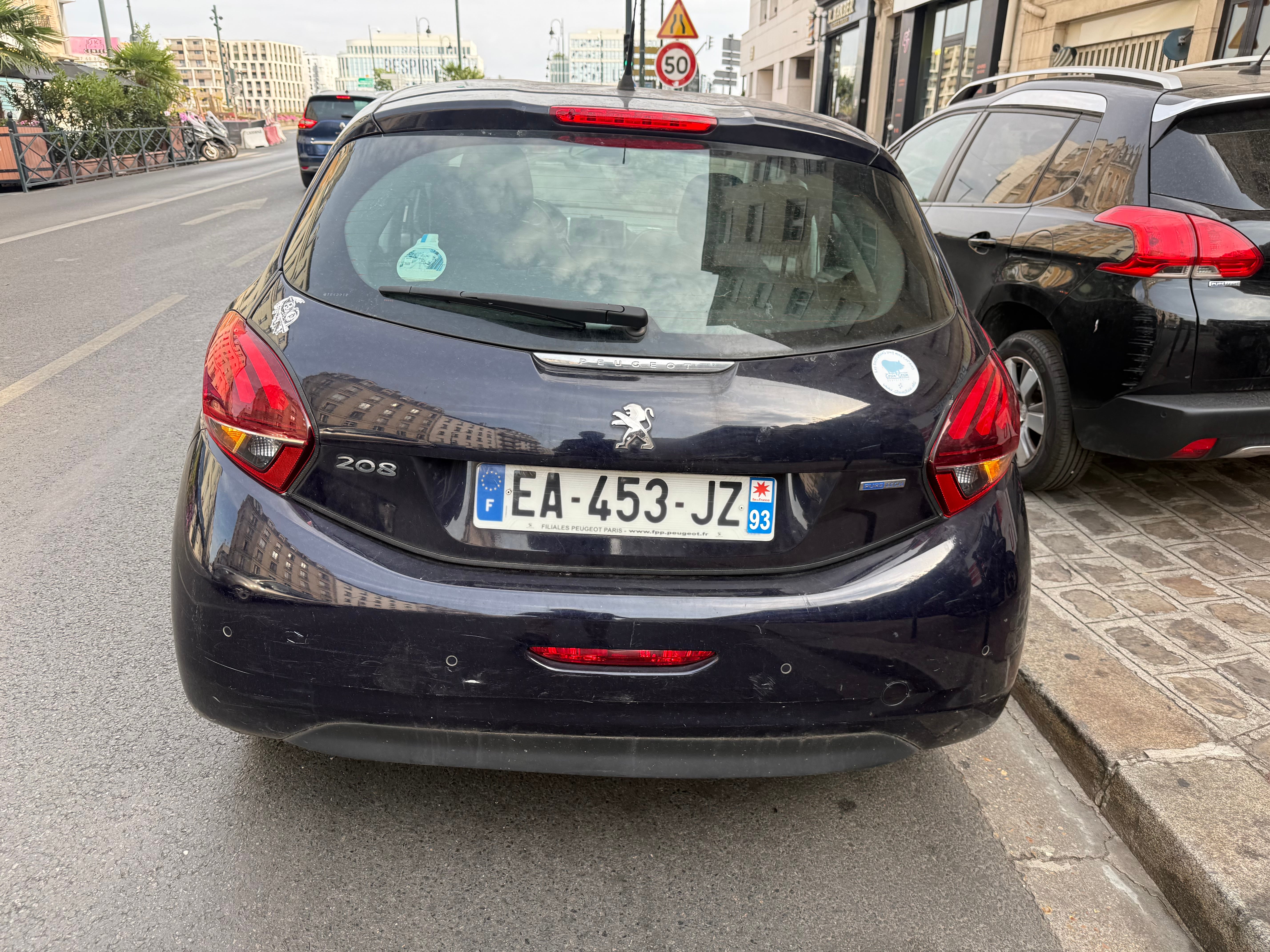 Peugeot 208 avec Caméra de recul