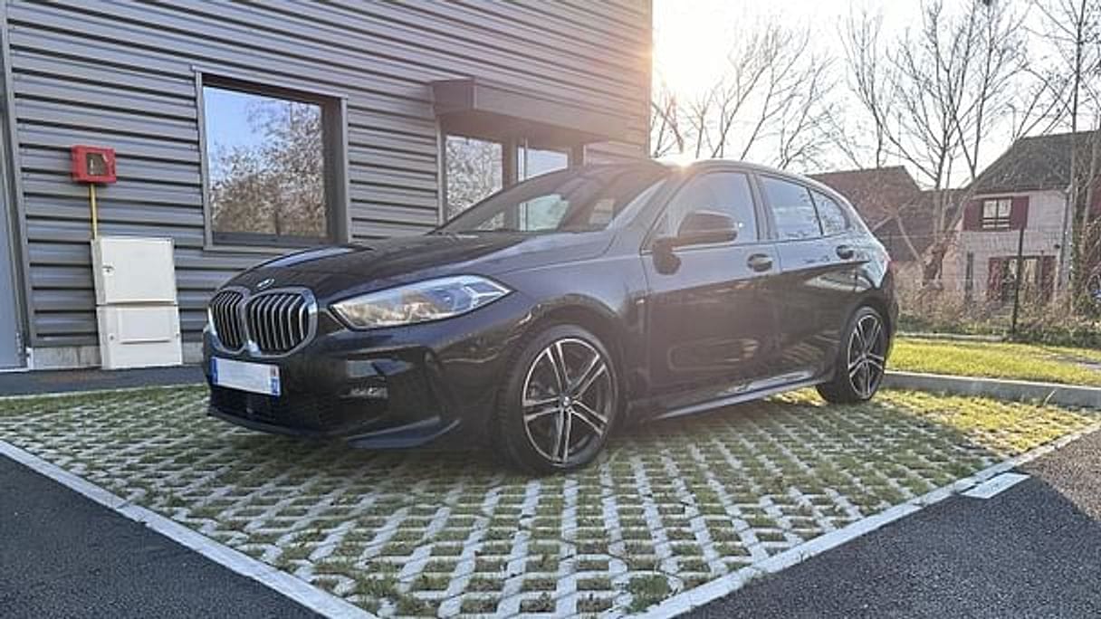 BMW Série 1, 2023, Essence 95, automatique