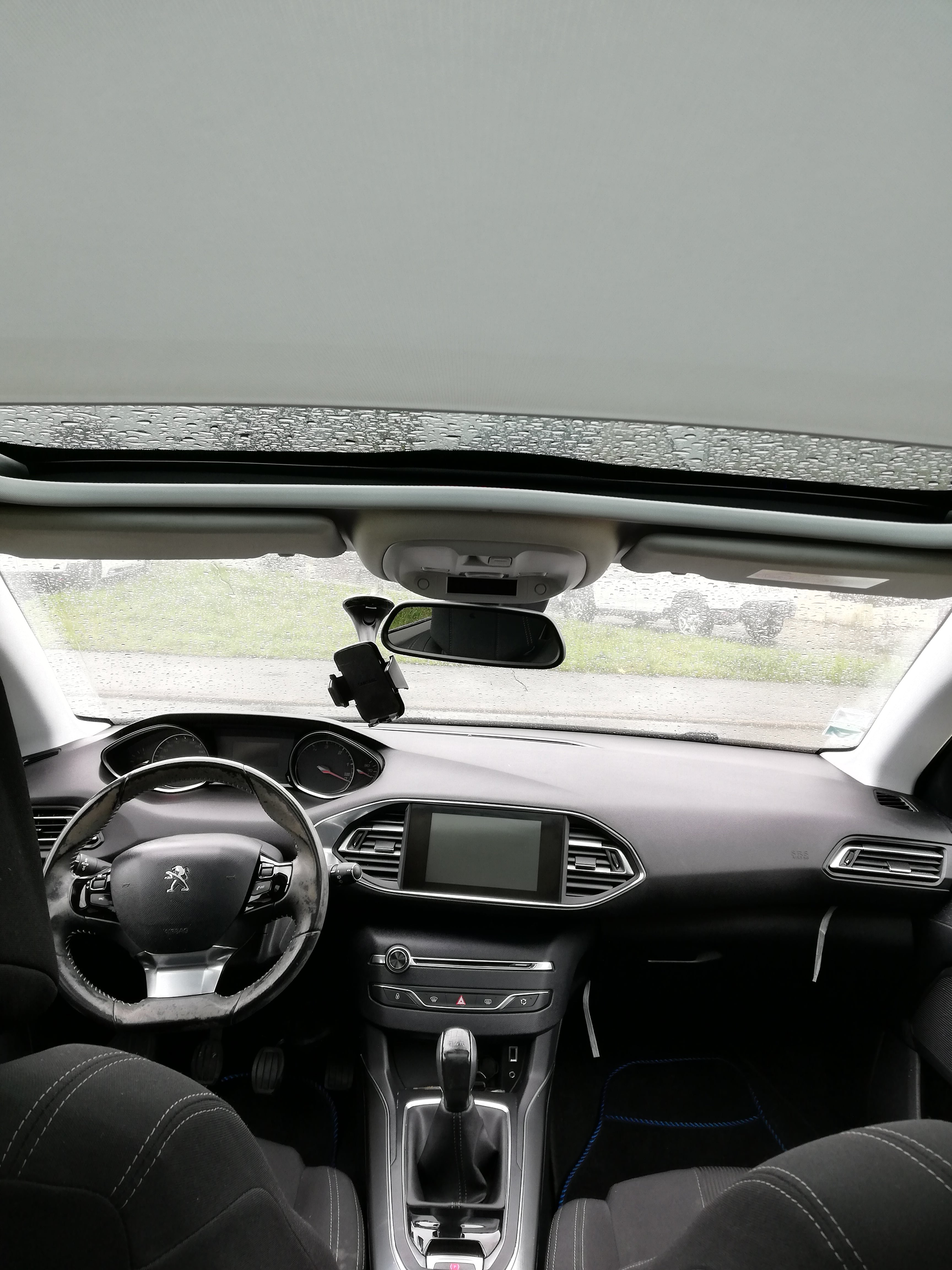 Peugeot 308 avec GPS
