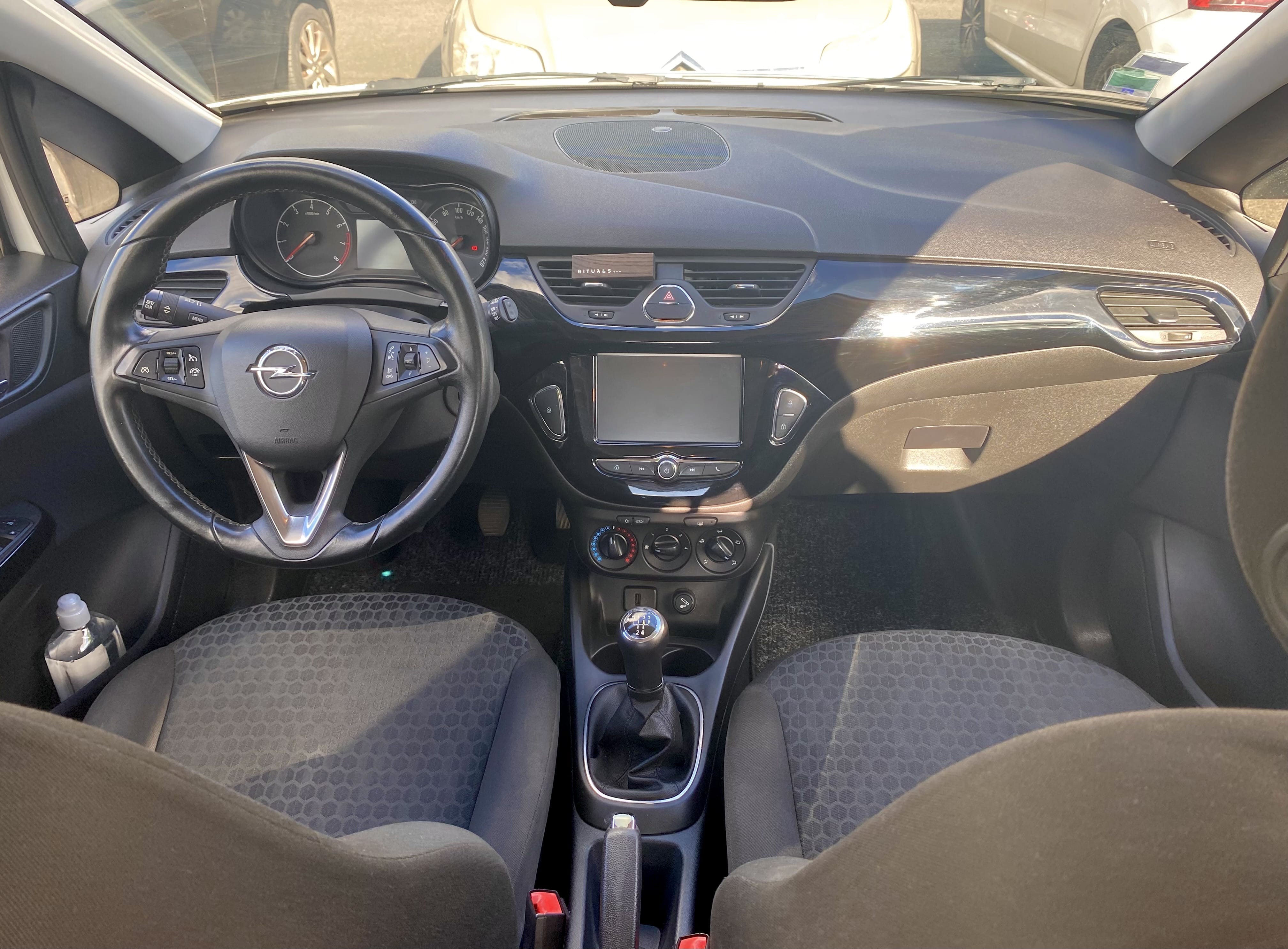 Opel Corsa avec GPS