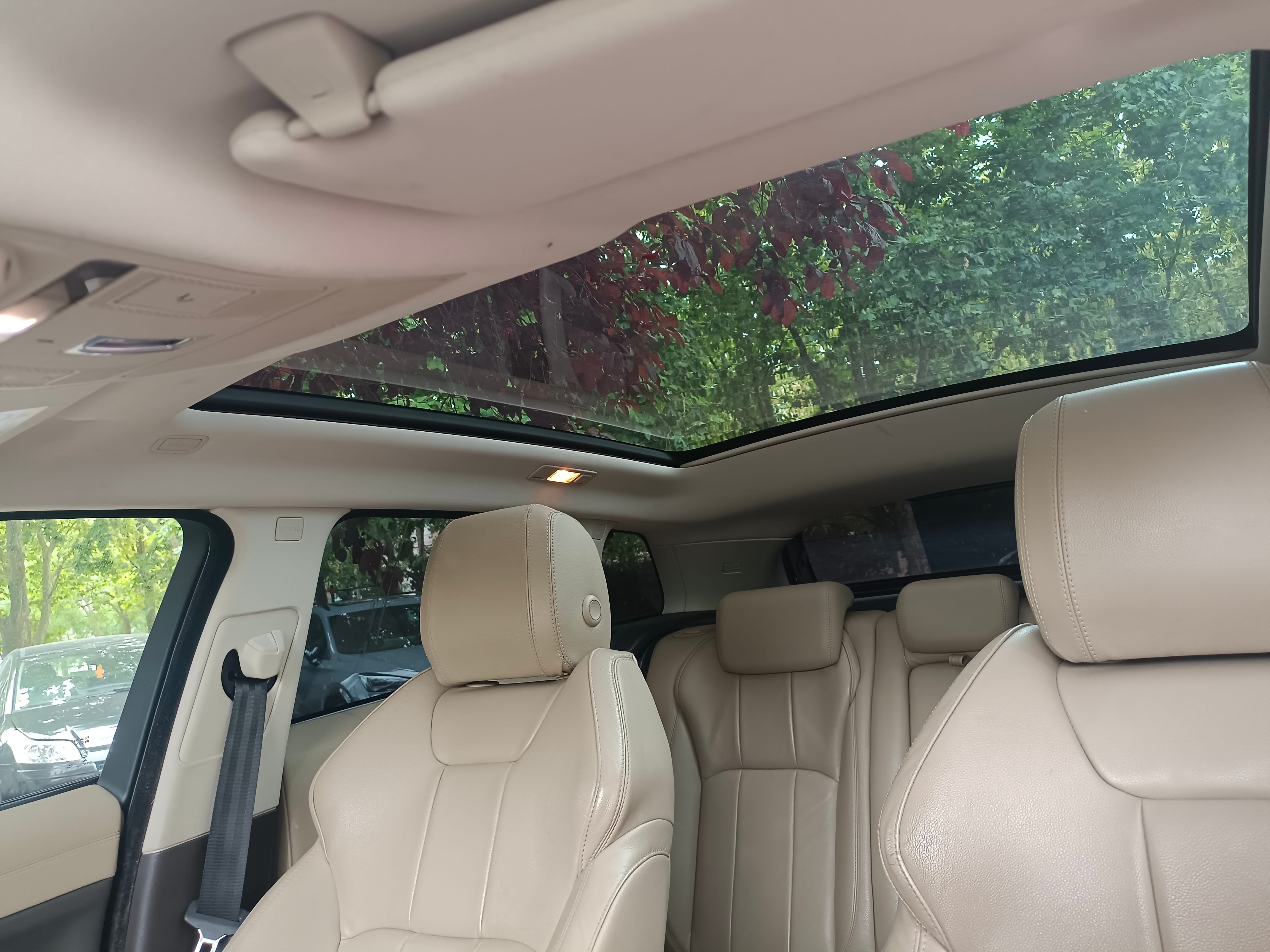 Land-Rover Range Rover Evoque avec GPS