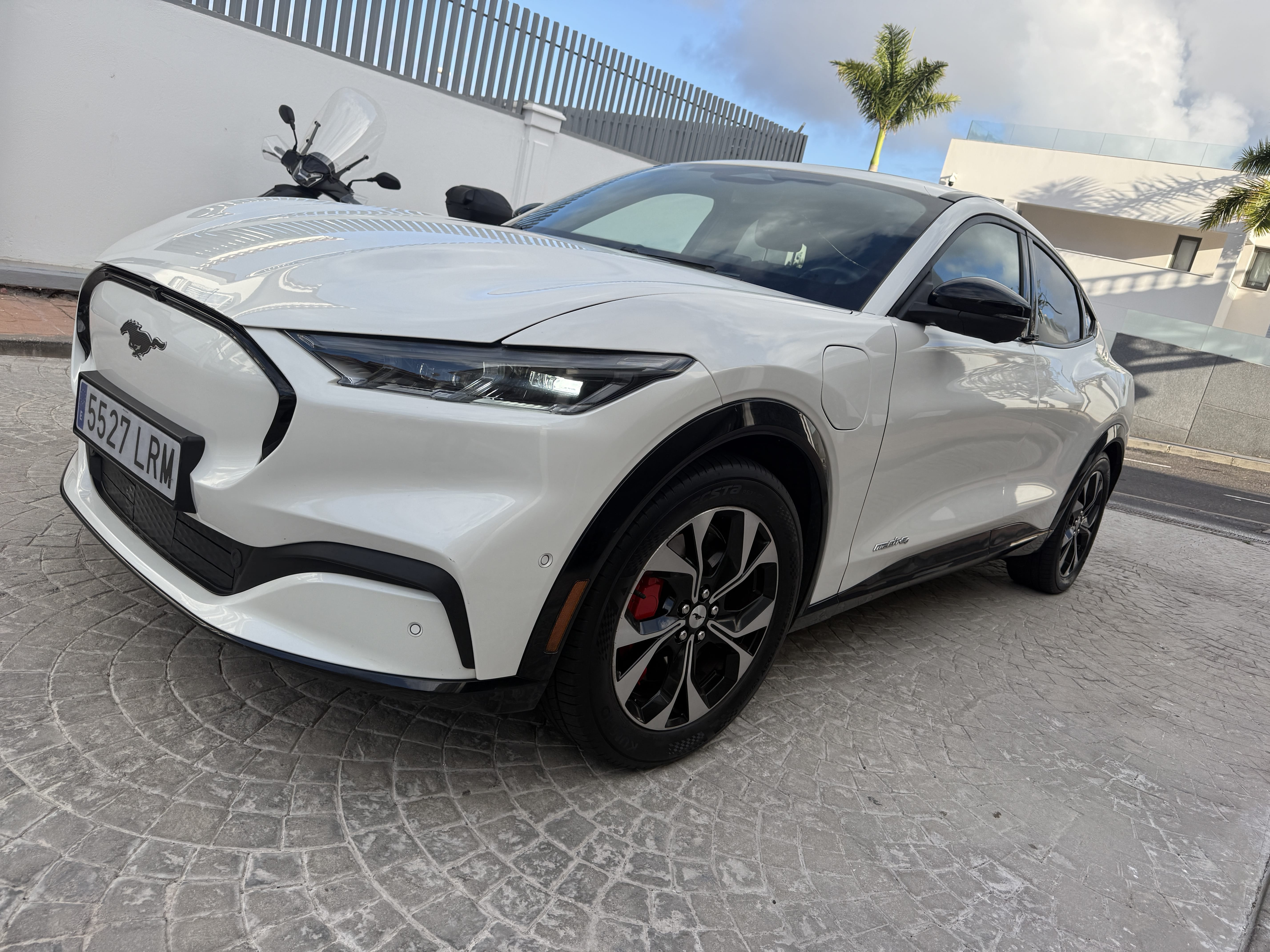 Ford Mustang Mach-E Premium, 2021, Eléctrico, Automático