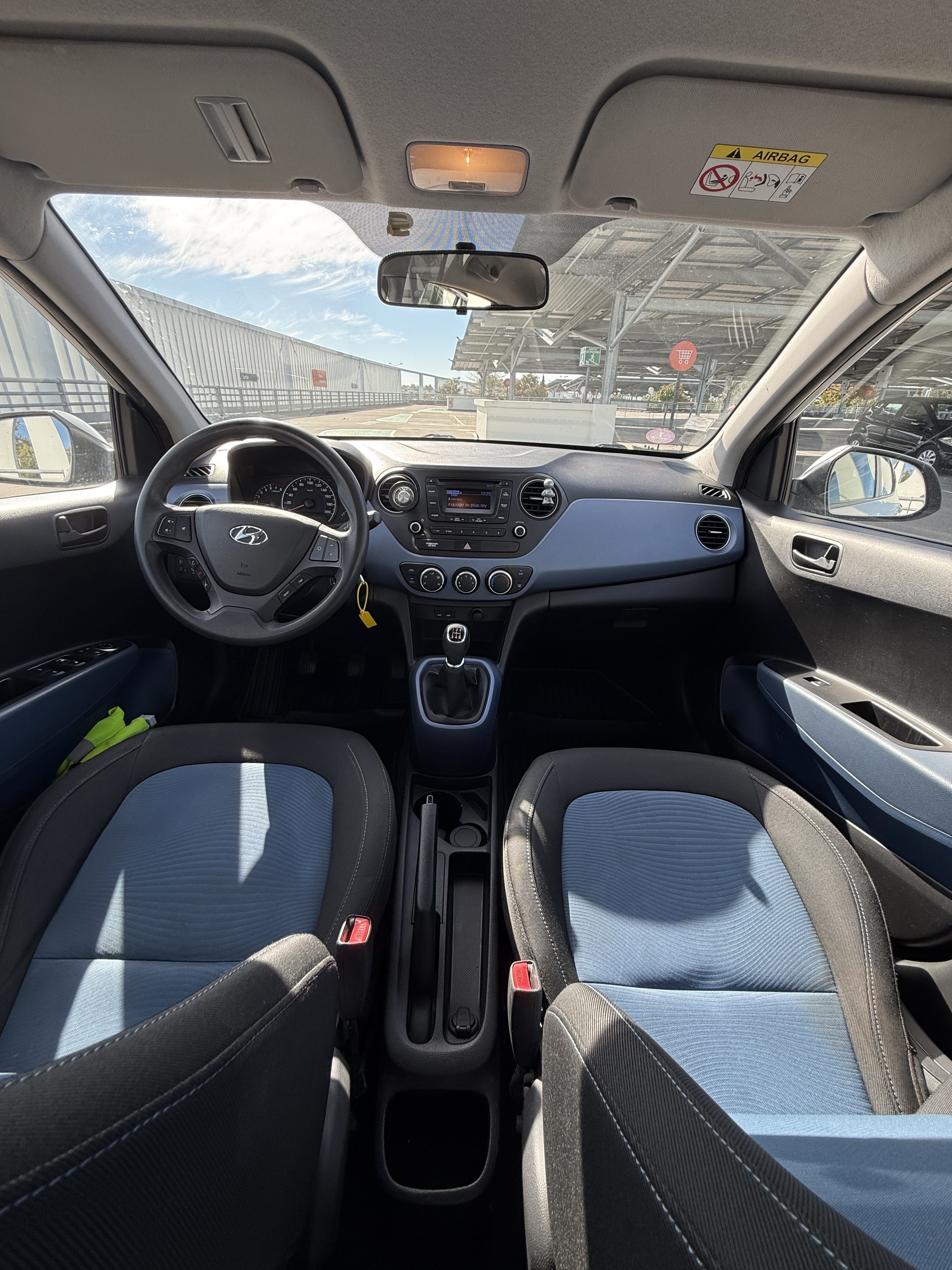 Hyundai i10 avec Autoradio