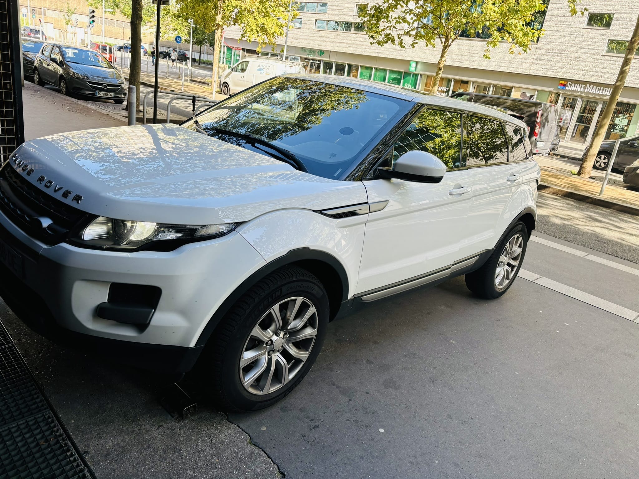 Land-Rover Range Rover Evoque avec Climatisation