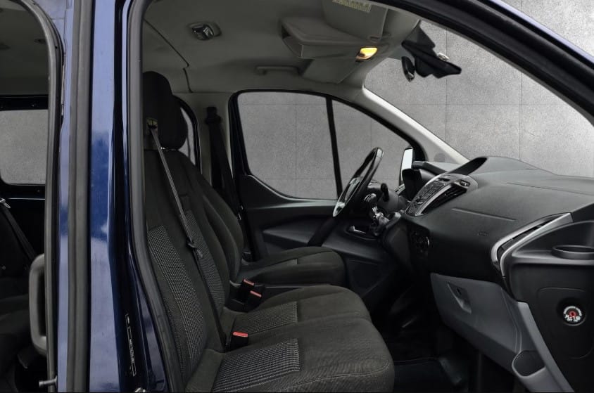 Ford Tourneo Custom avec Siège bébé