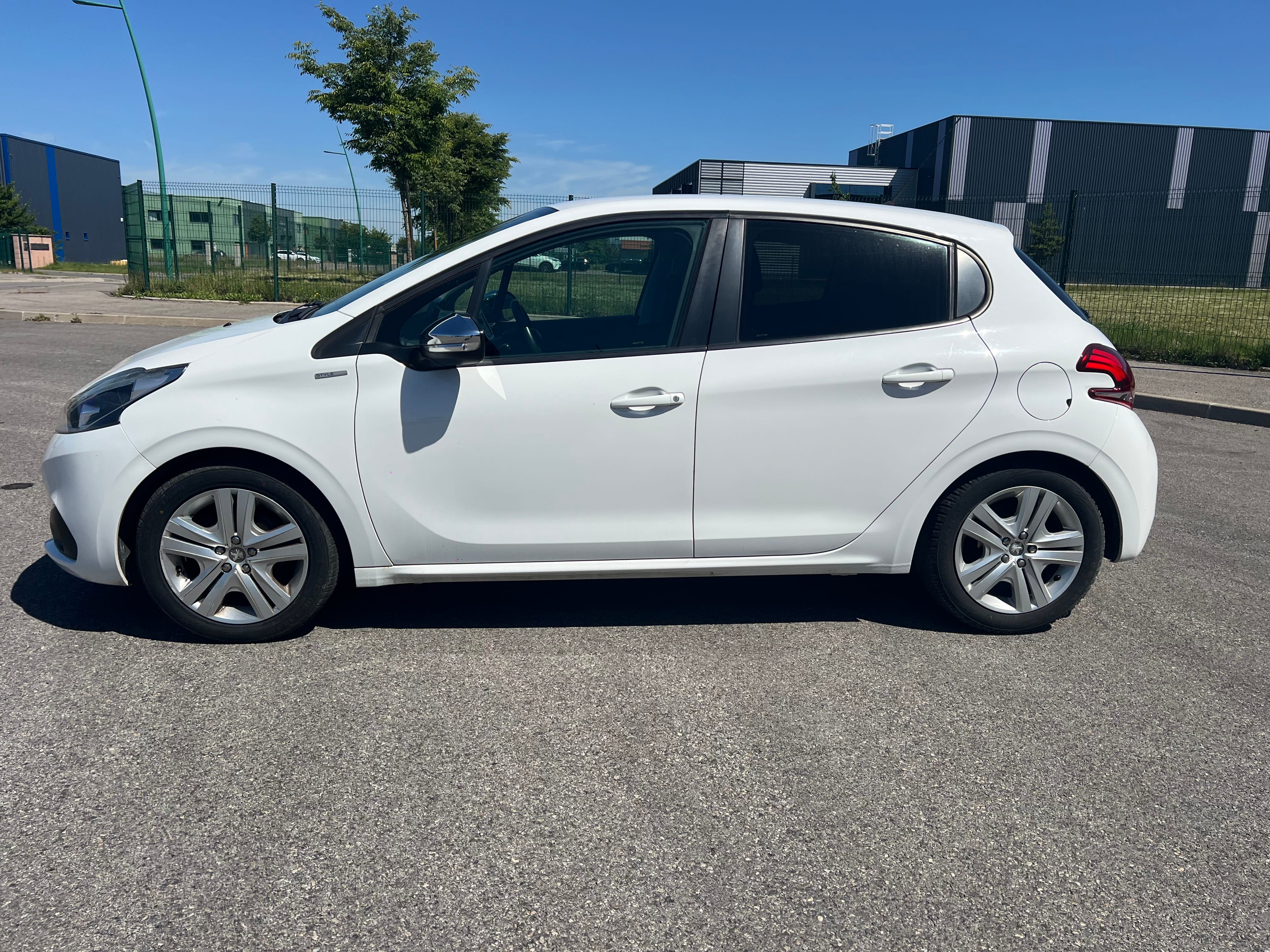 Peugeot 208 avec Climatisation