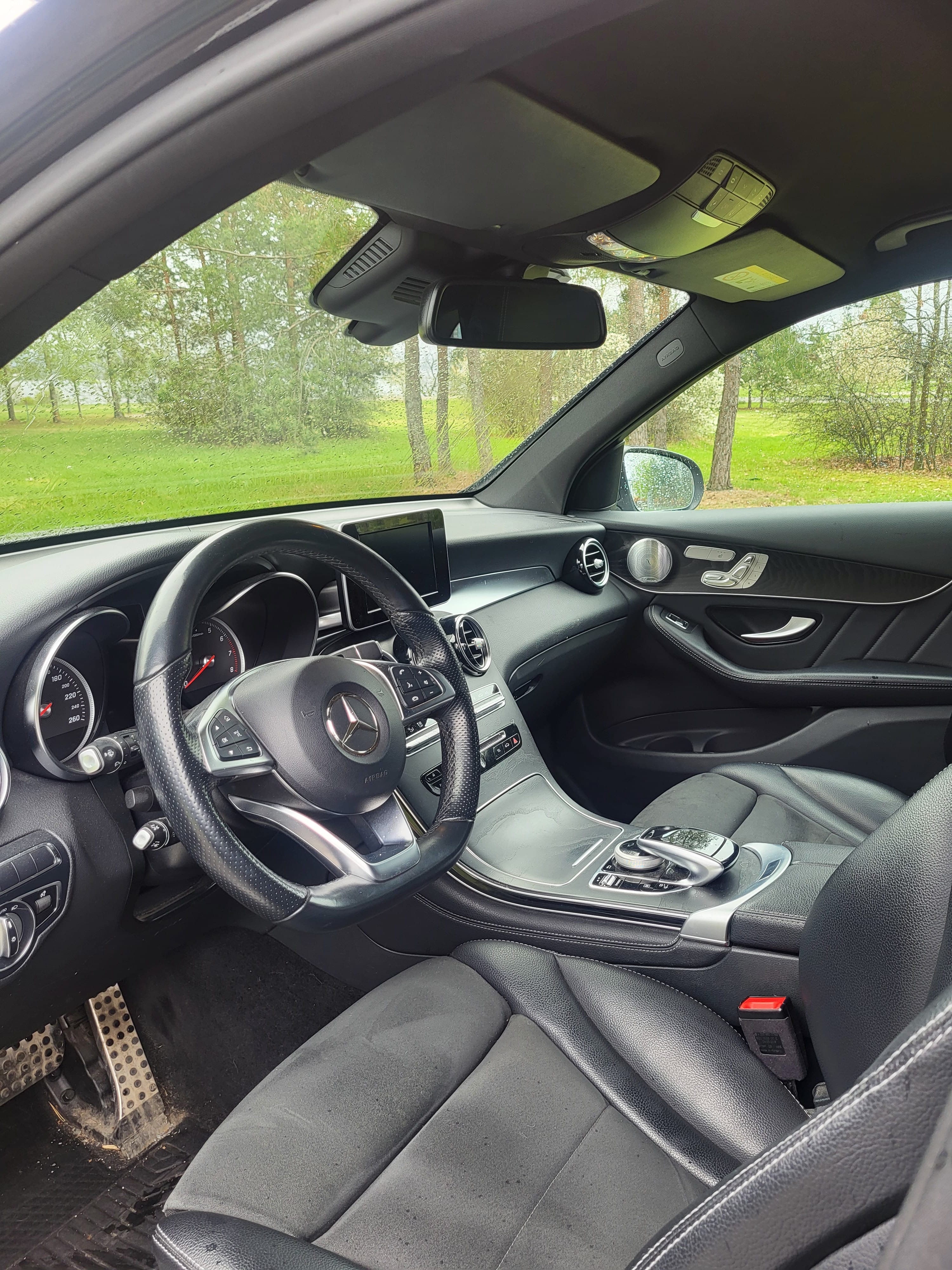 Mercedes-Benz GLC 220 d 4MATIC med Skiboks