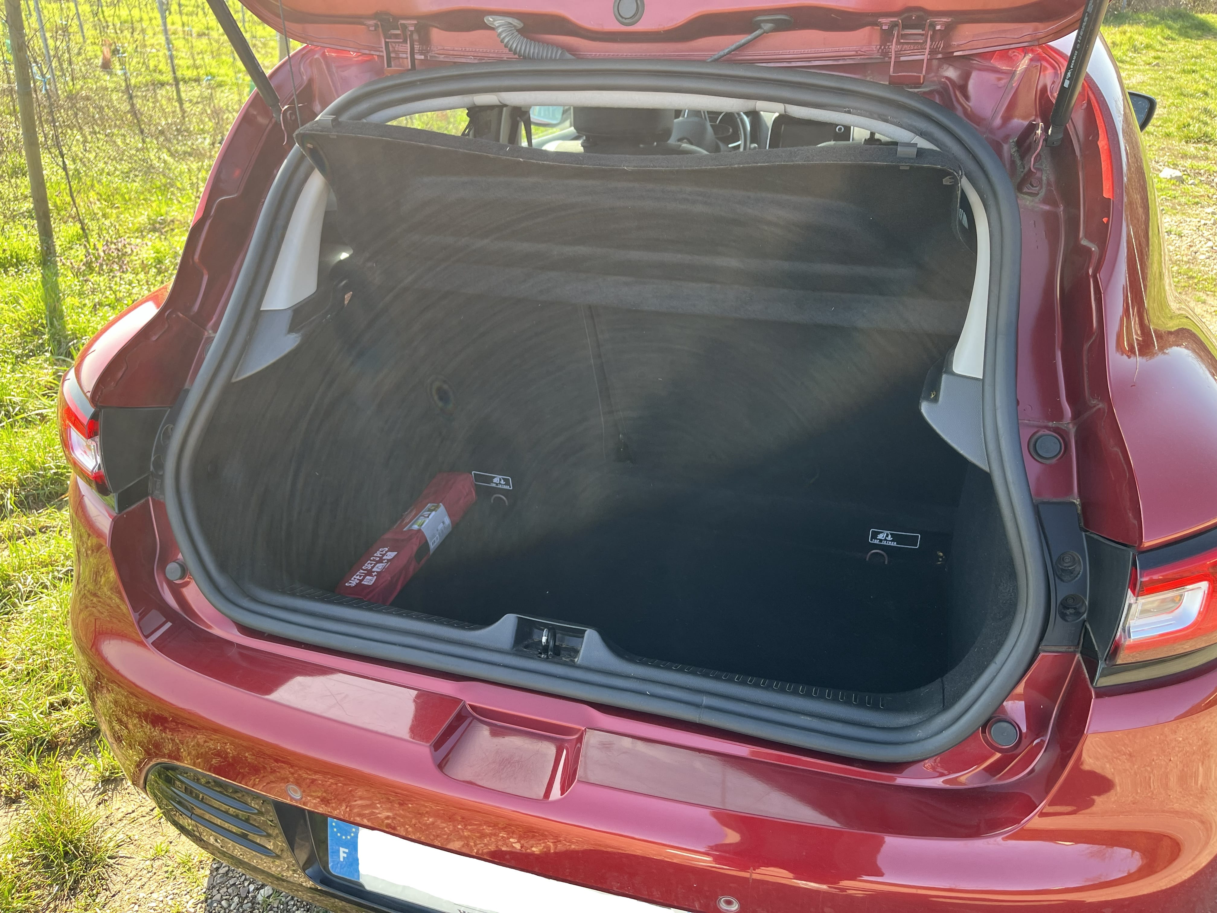 Renault Clio 4 essence avec Siège bébé