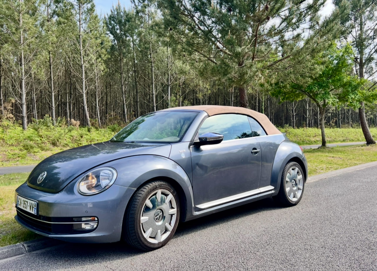 Volkswagen New Beetle Cabriolet avec Audio Bluetooth