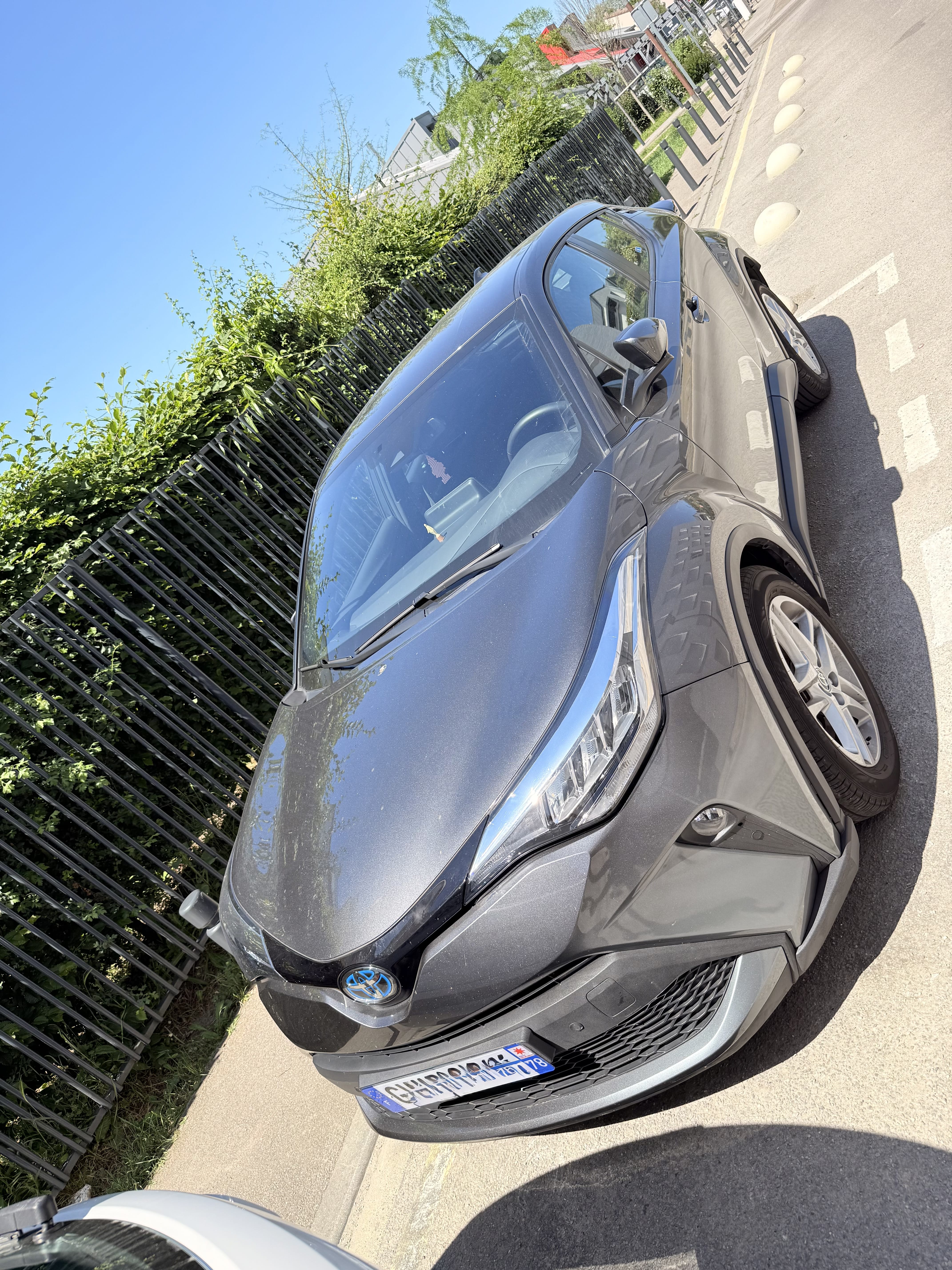 Toyota C-HR Hybrid, 2024, Essence 95 / Électrique (hybride), automatique