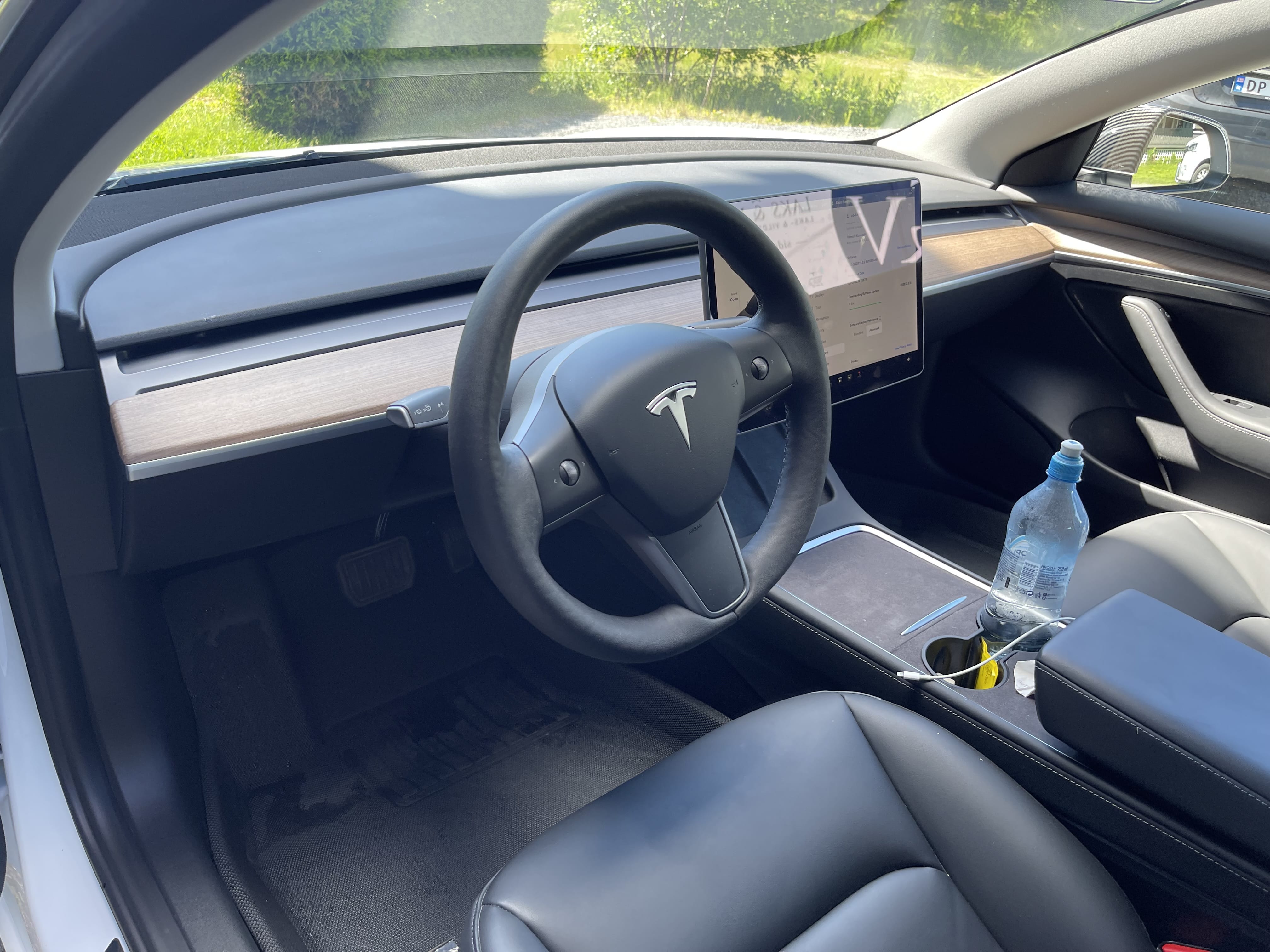 Tesla Model 3 with Bluetooth audio