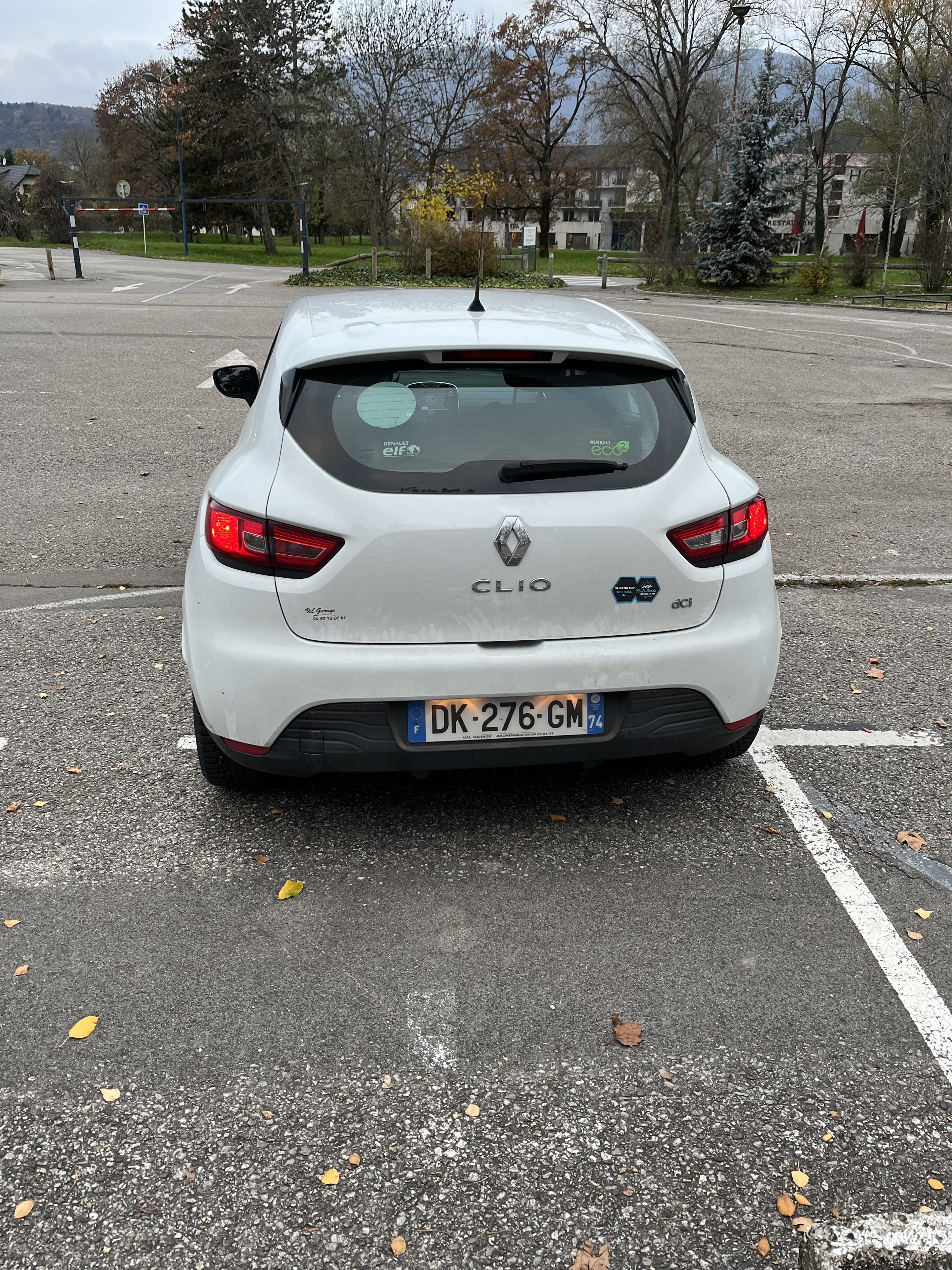 Renault Clio 1L5 DCI 5 portes avec vignette avec GPS