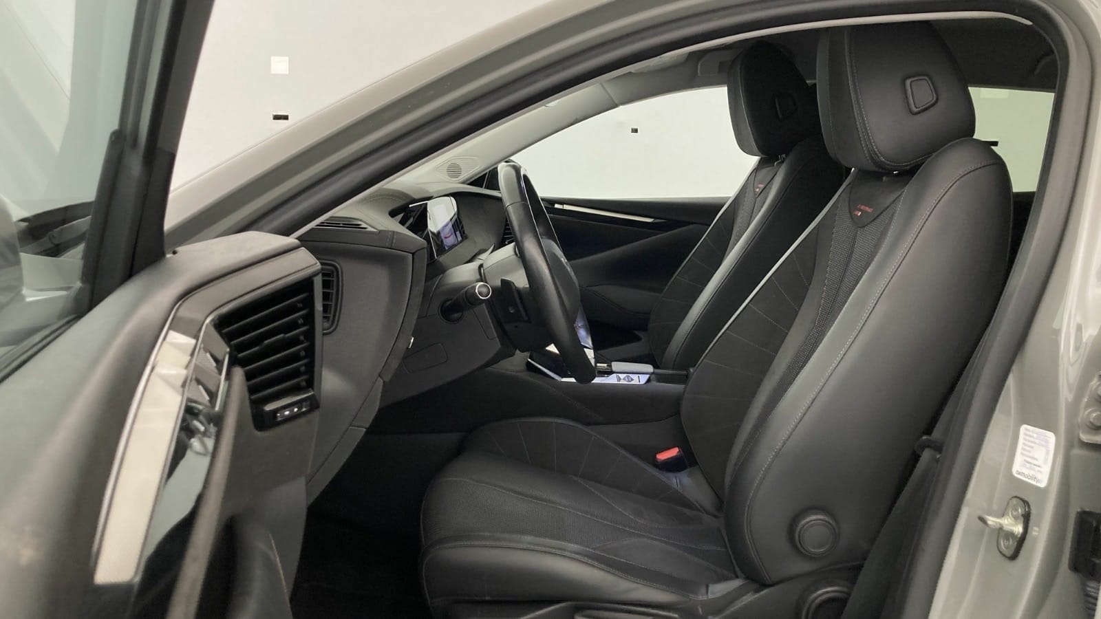 DS 4 E-TENSE mit Tempomat