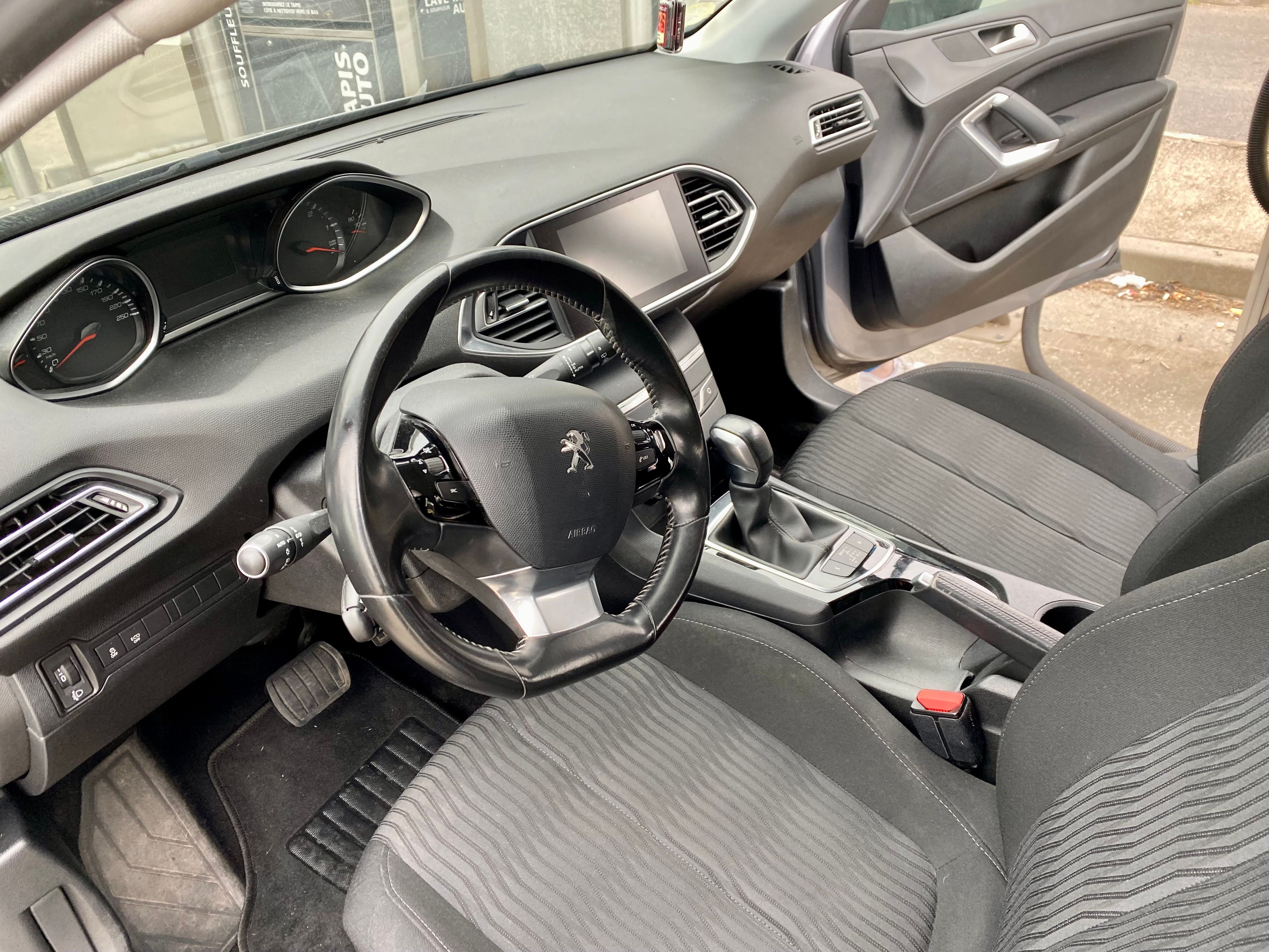 Peugeot 308 avec Régulateur de vitesse