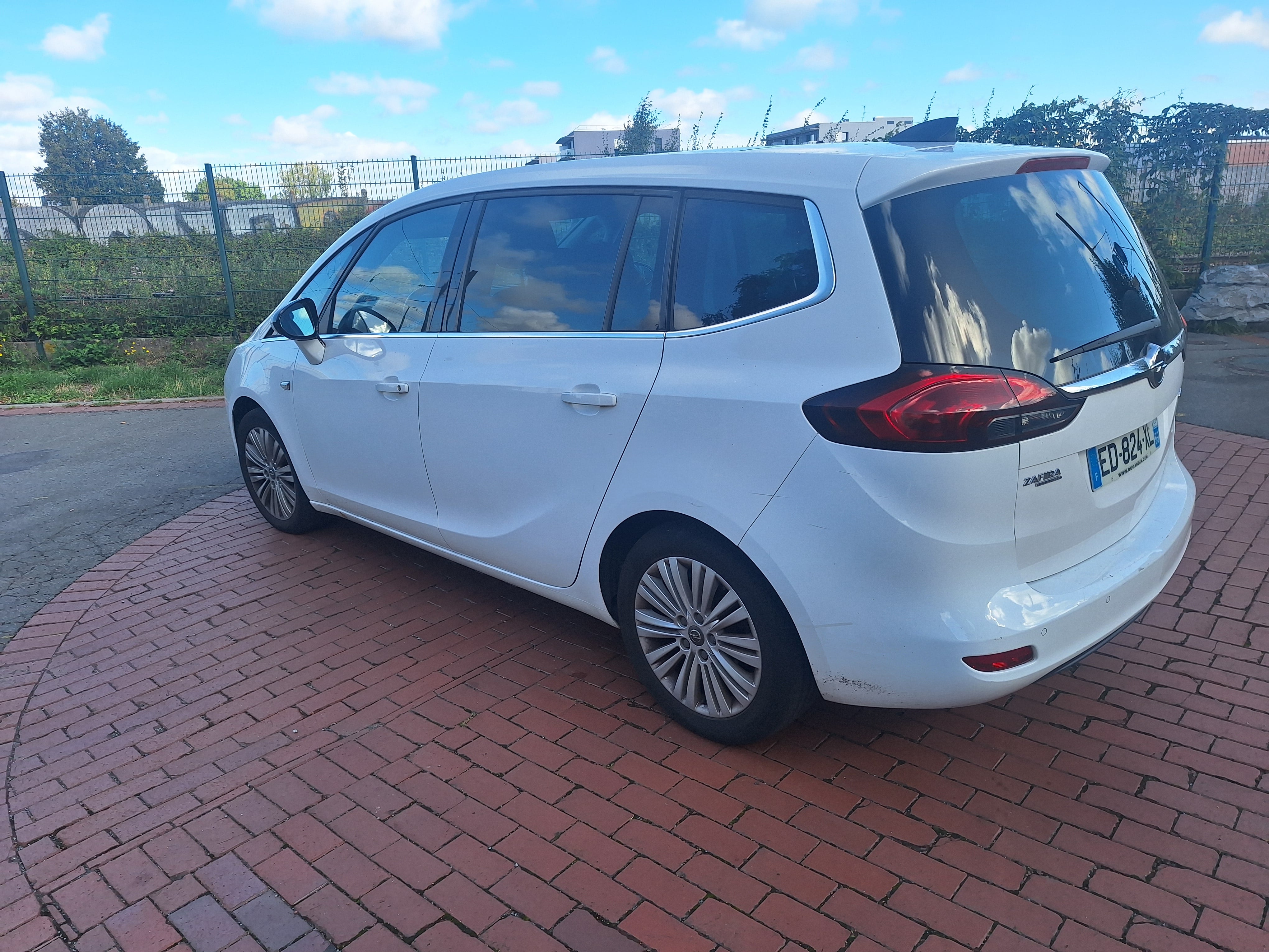 Opel Zafira Tourer avec Caméra de recul
