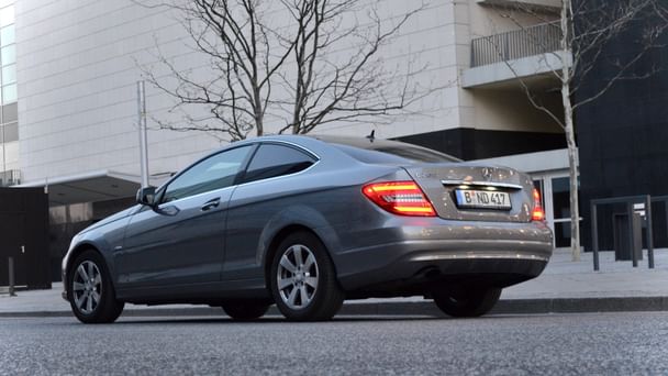 Mercedes C-Klasse Sportcoupé AMG-Line 7G-Tronic mit Audio-/iPod-Zugang
