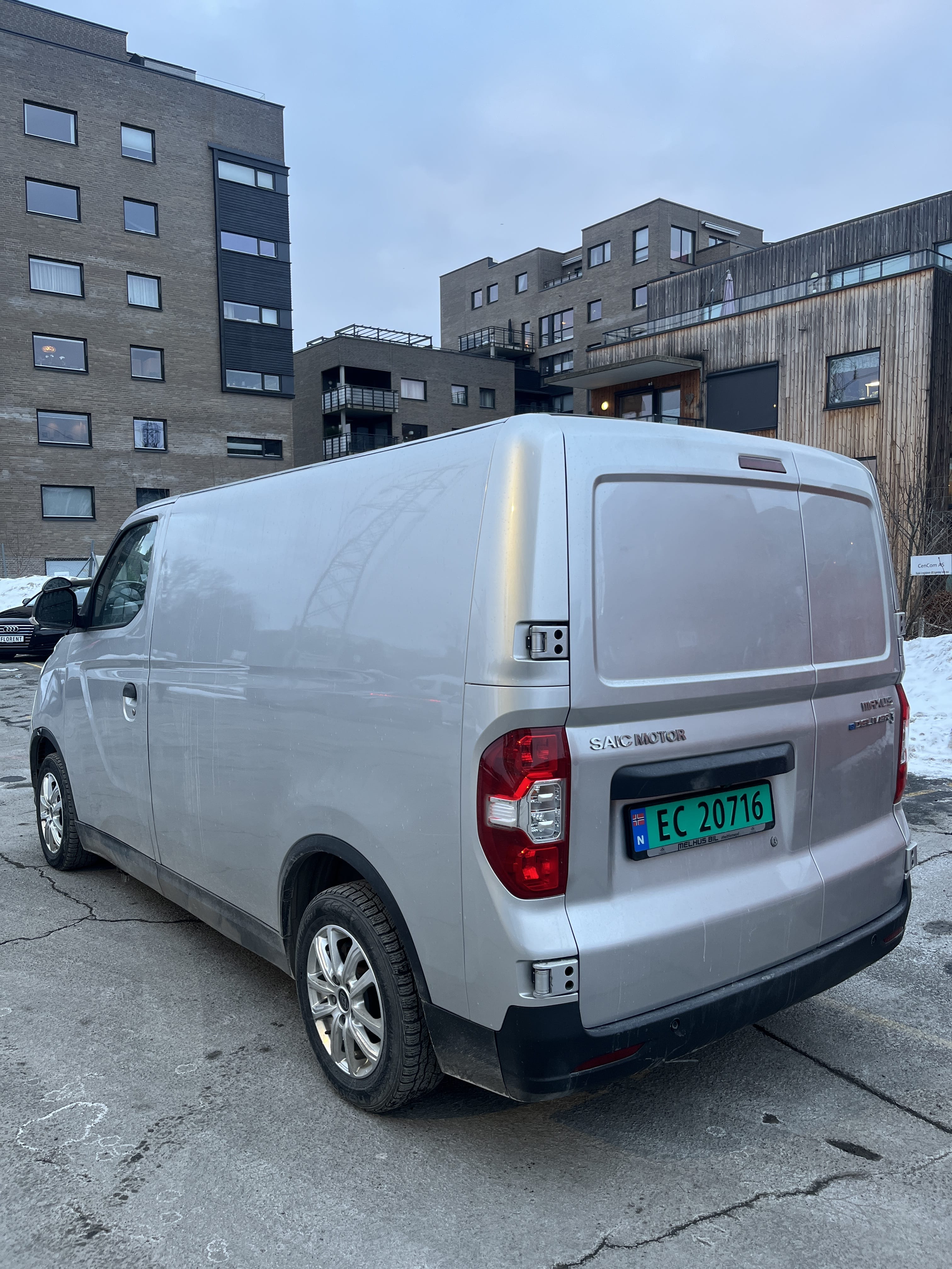 Maxus eDeliver 3 with Backup camera