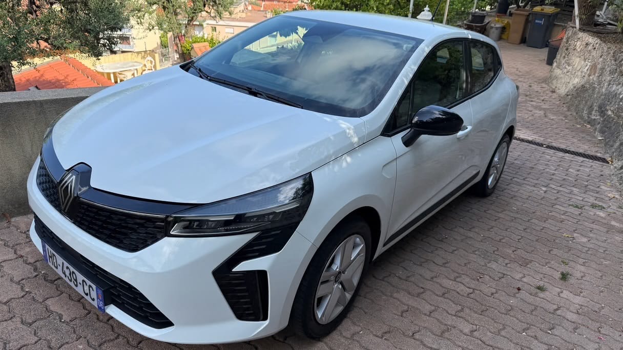 Renault Clio E-tech 145 ch, 2025, Essence 95 / Électrique (hybride), automatique