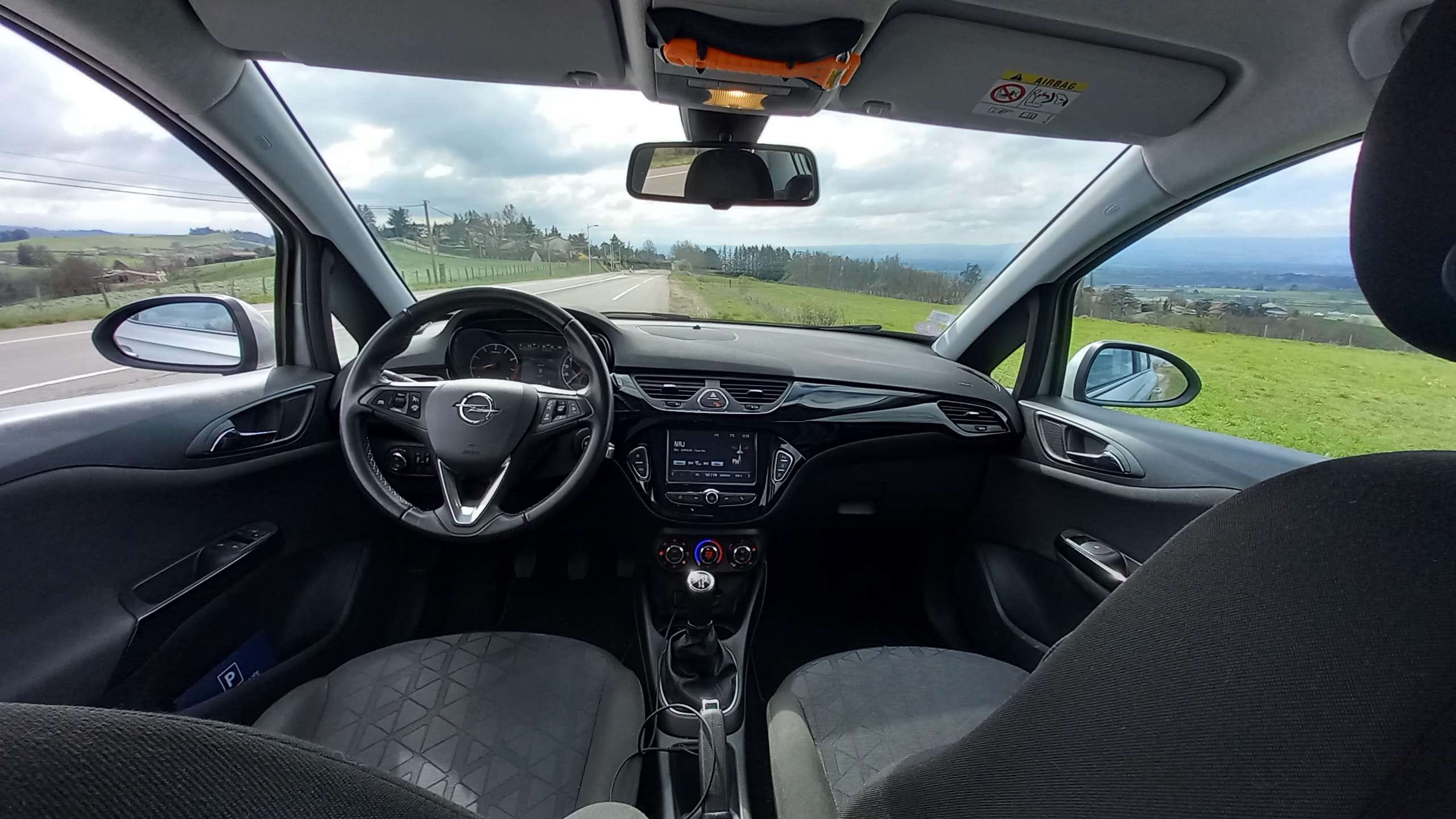 Opel Corsa avec GPS
