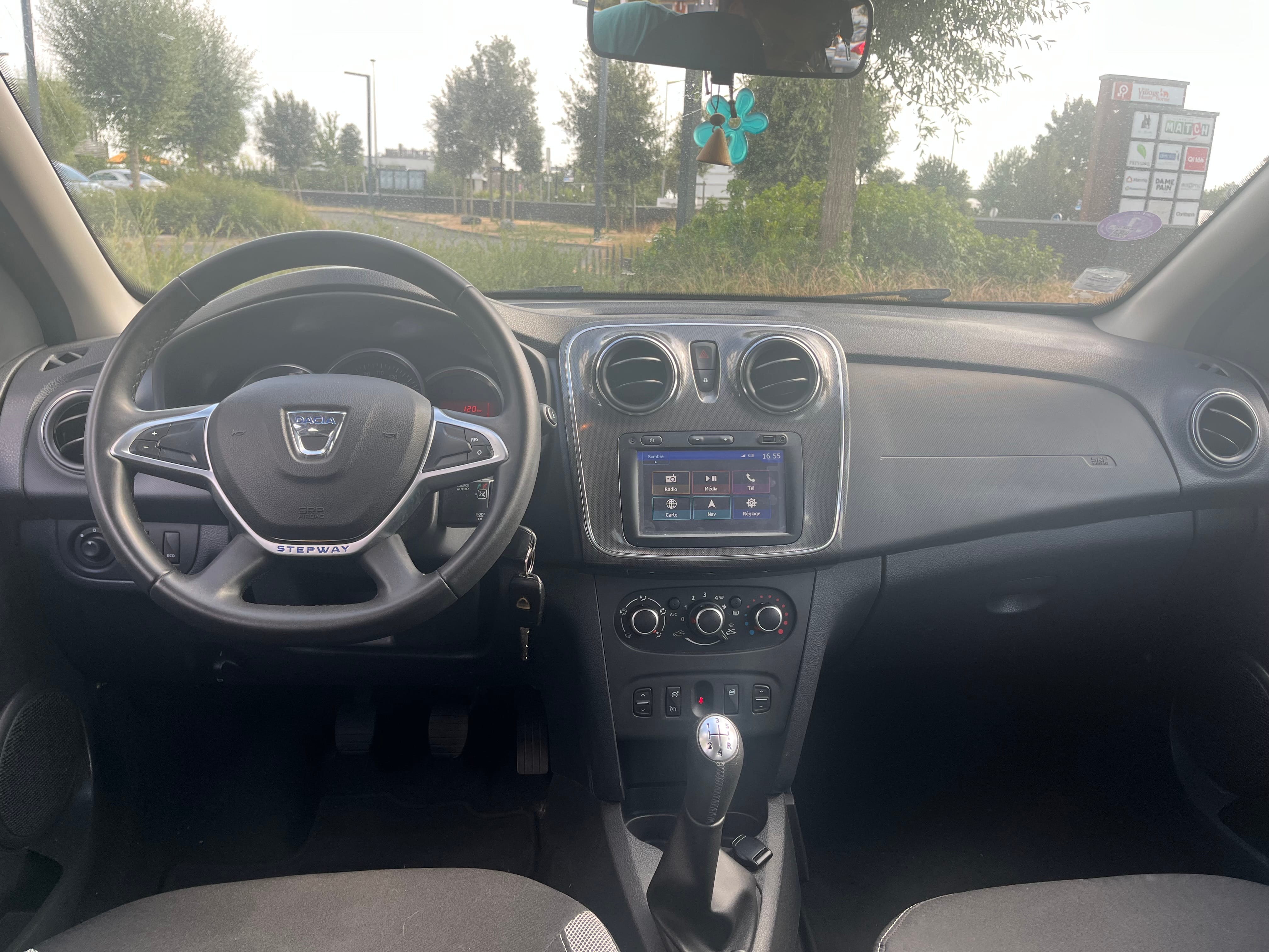 Dacia Sandero Stepway 0,90 tce avec GPS
