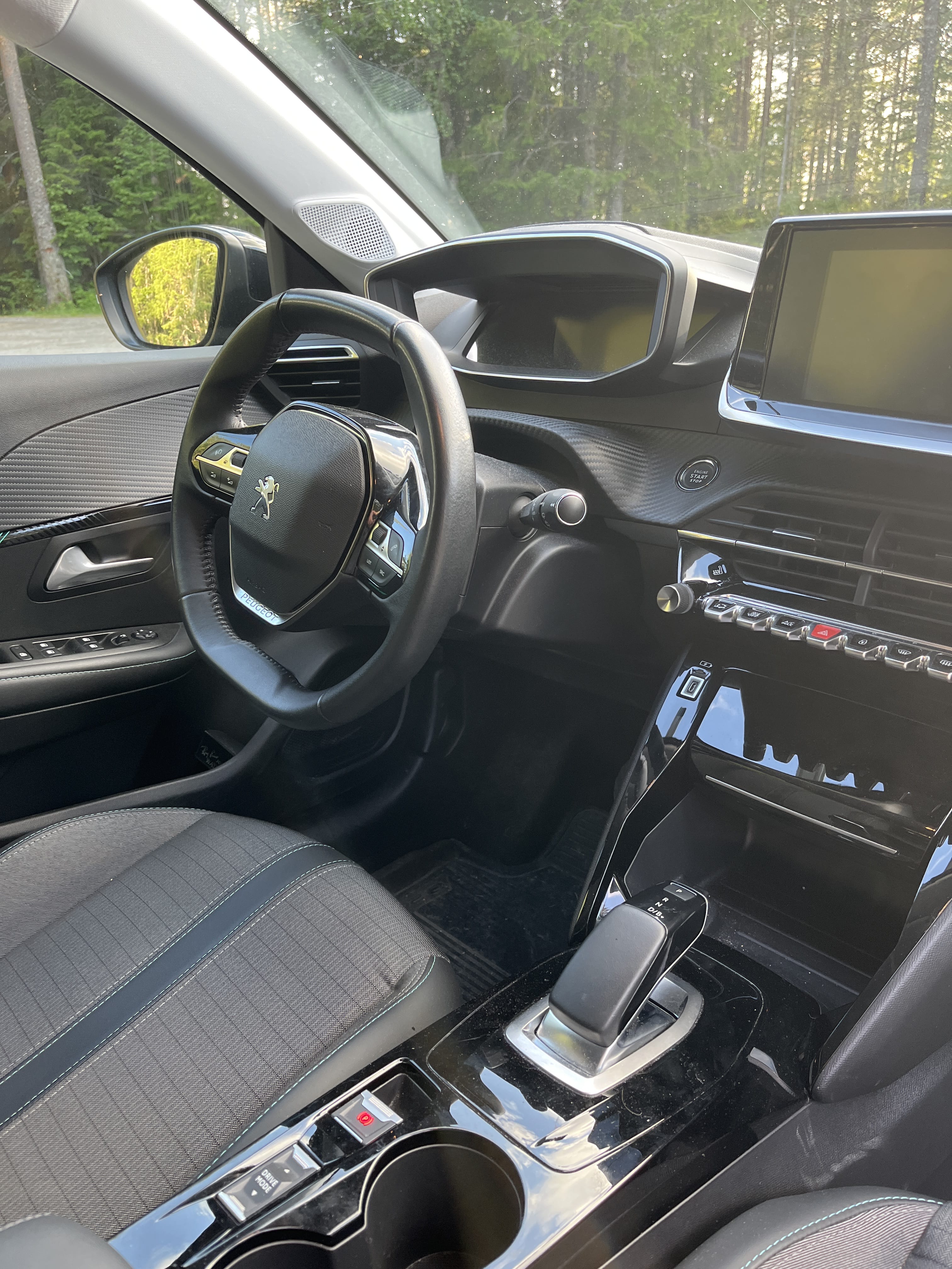 Peugeot e-208 Style med Cruisekontroll
