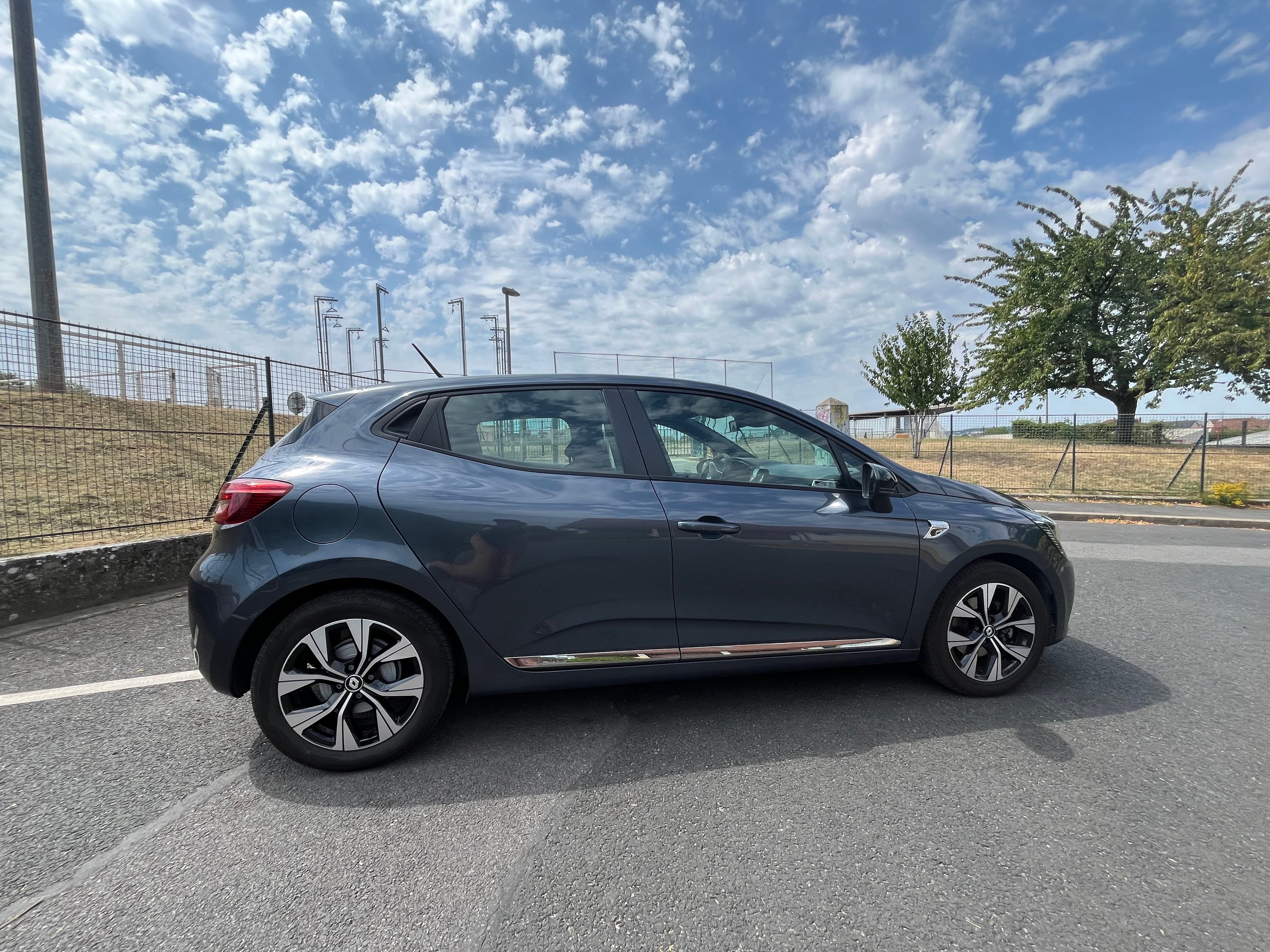 Renault Clio E-tech avec Climatisation