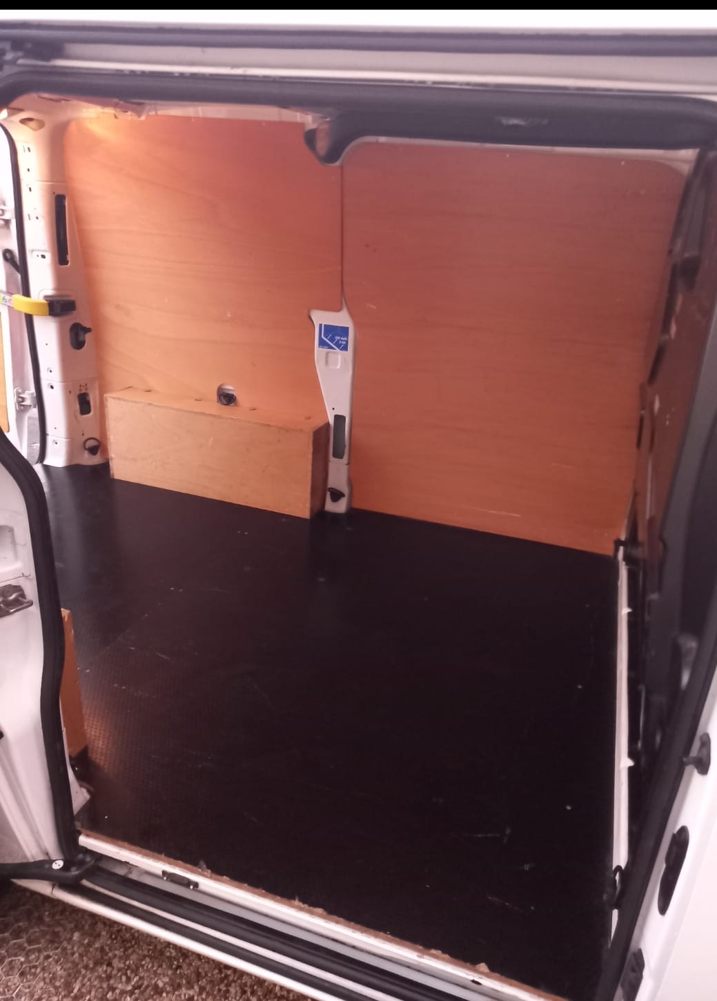 Ford Transit Custom Fourgon avec Entrée audio / iPod