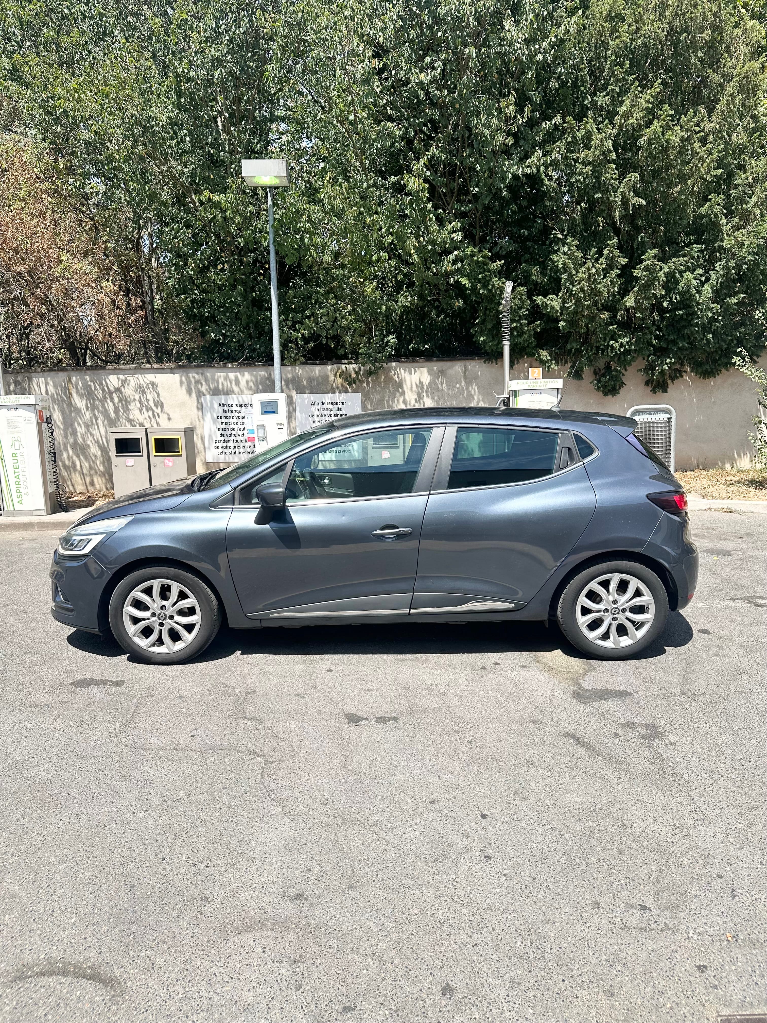 Renault Clio avec Climatisation