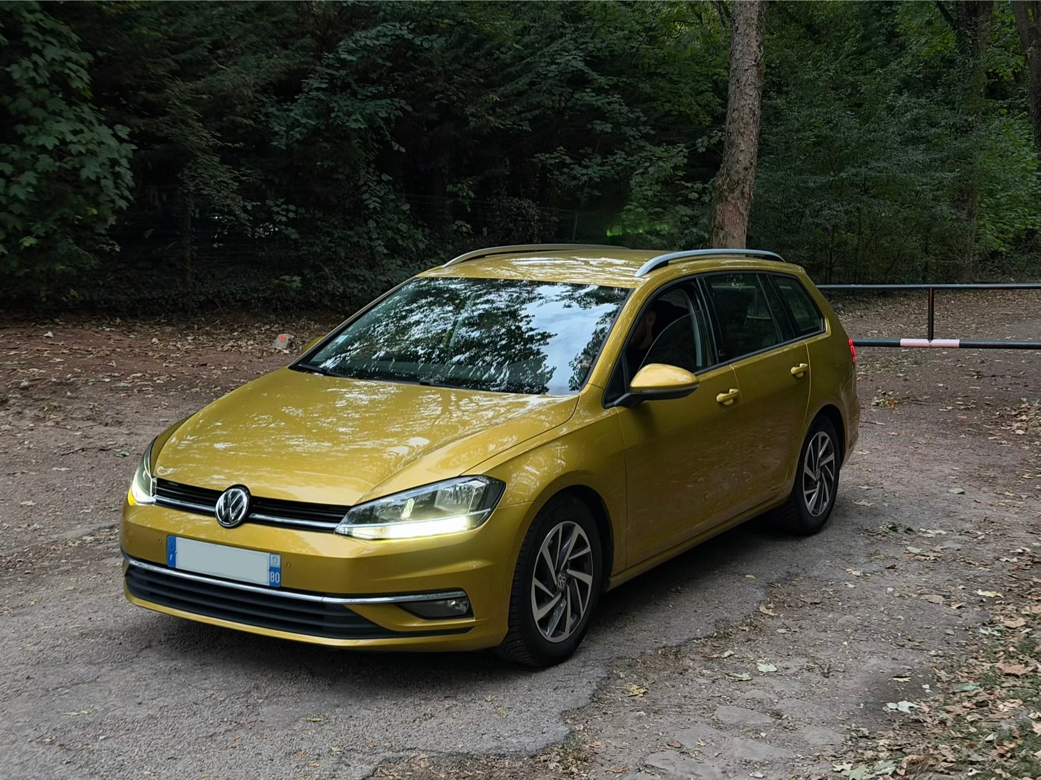 Volkswagen Golf Break avec Apple CarPlay
